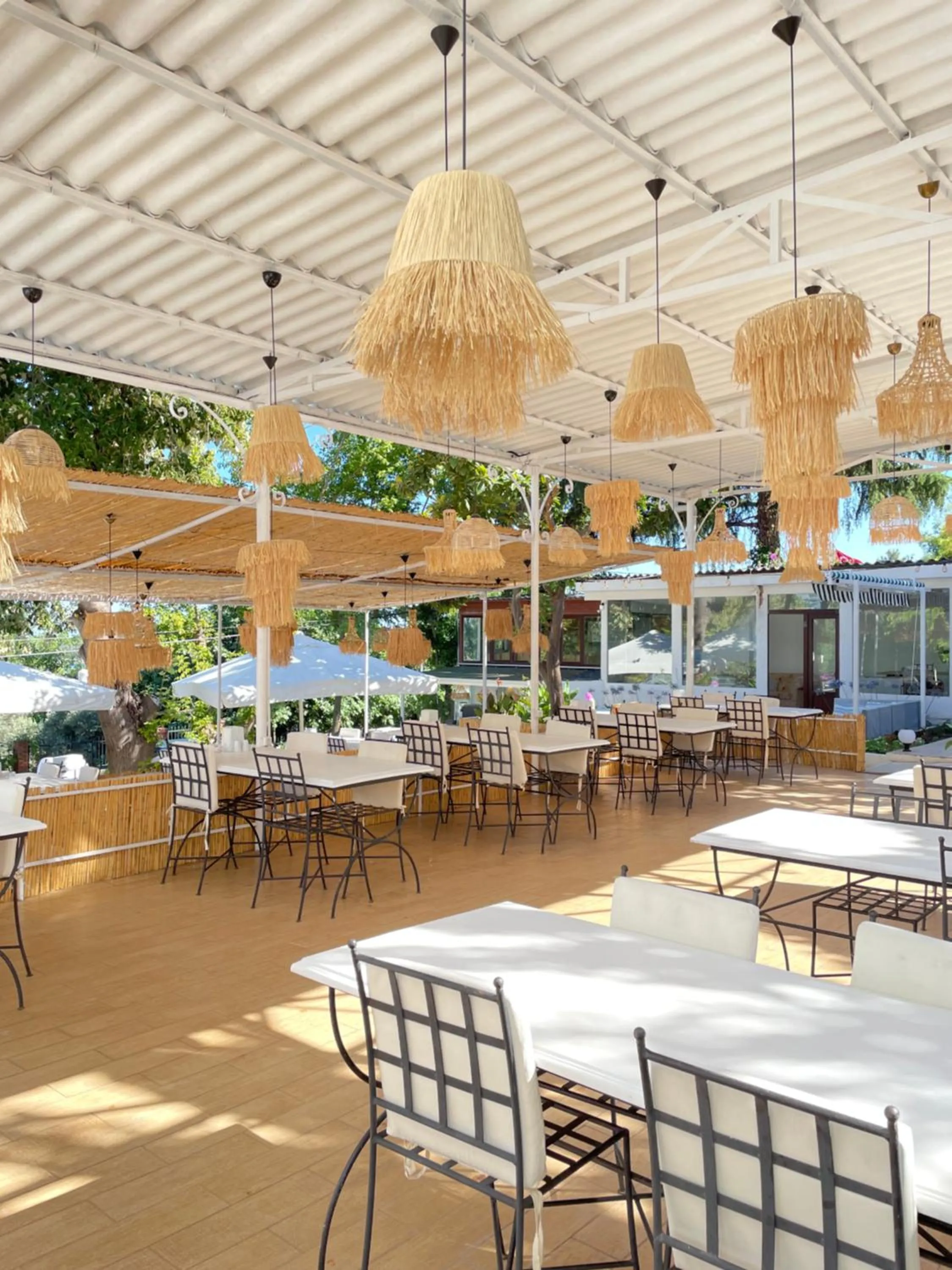 Restaurant/places to eat in Ikigai Hotel Villa Rıfat