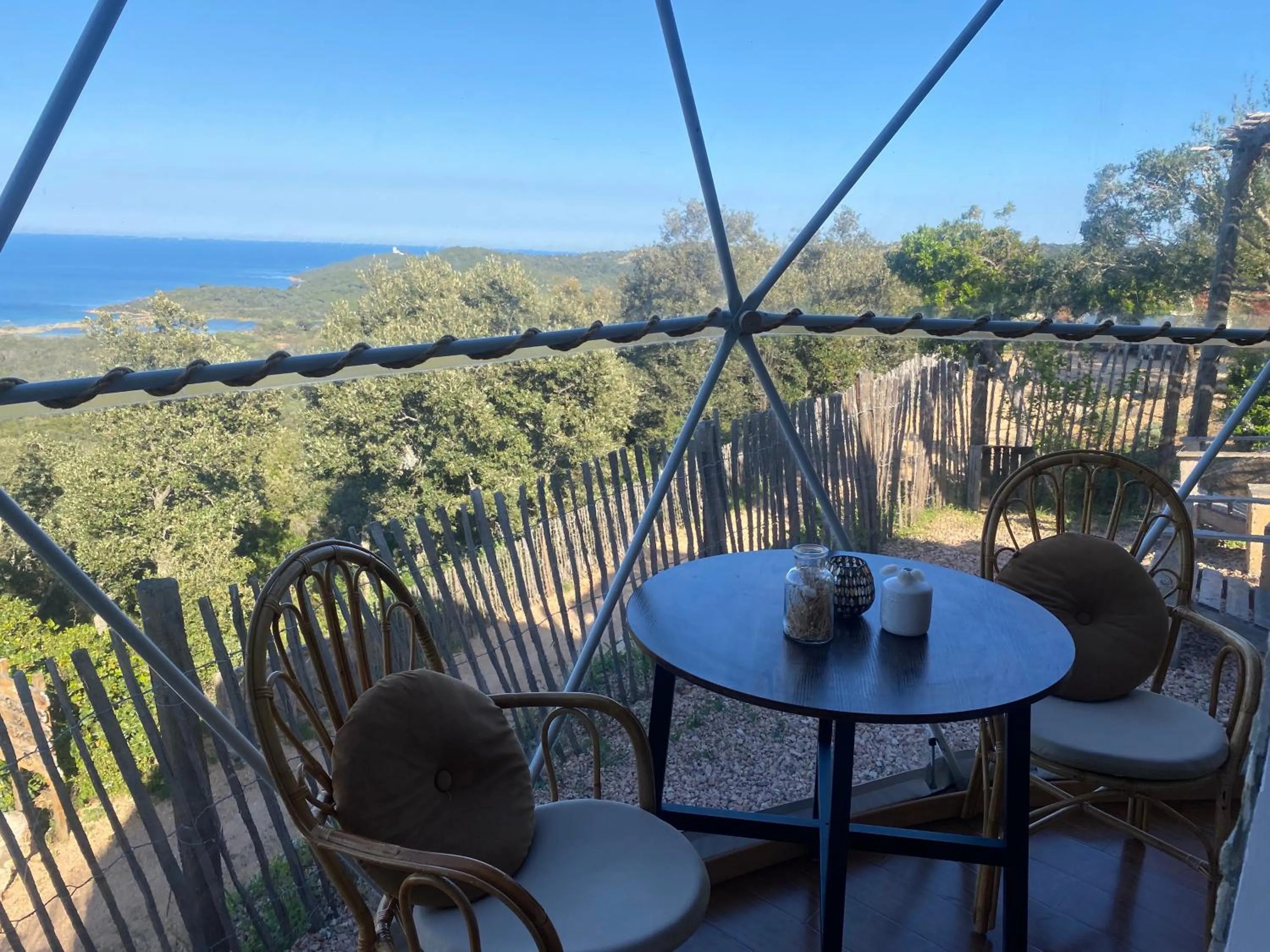 Day in Domaine de Sonia - Logements éco-insolites