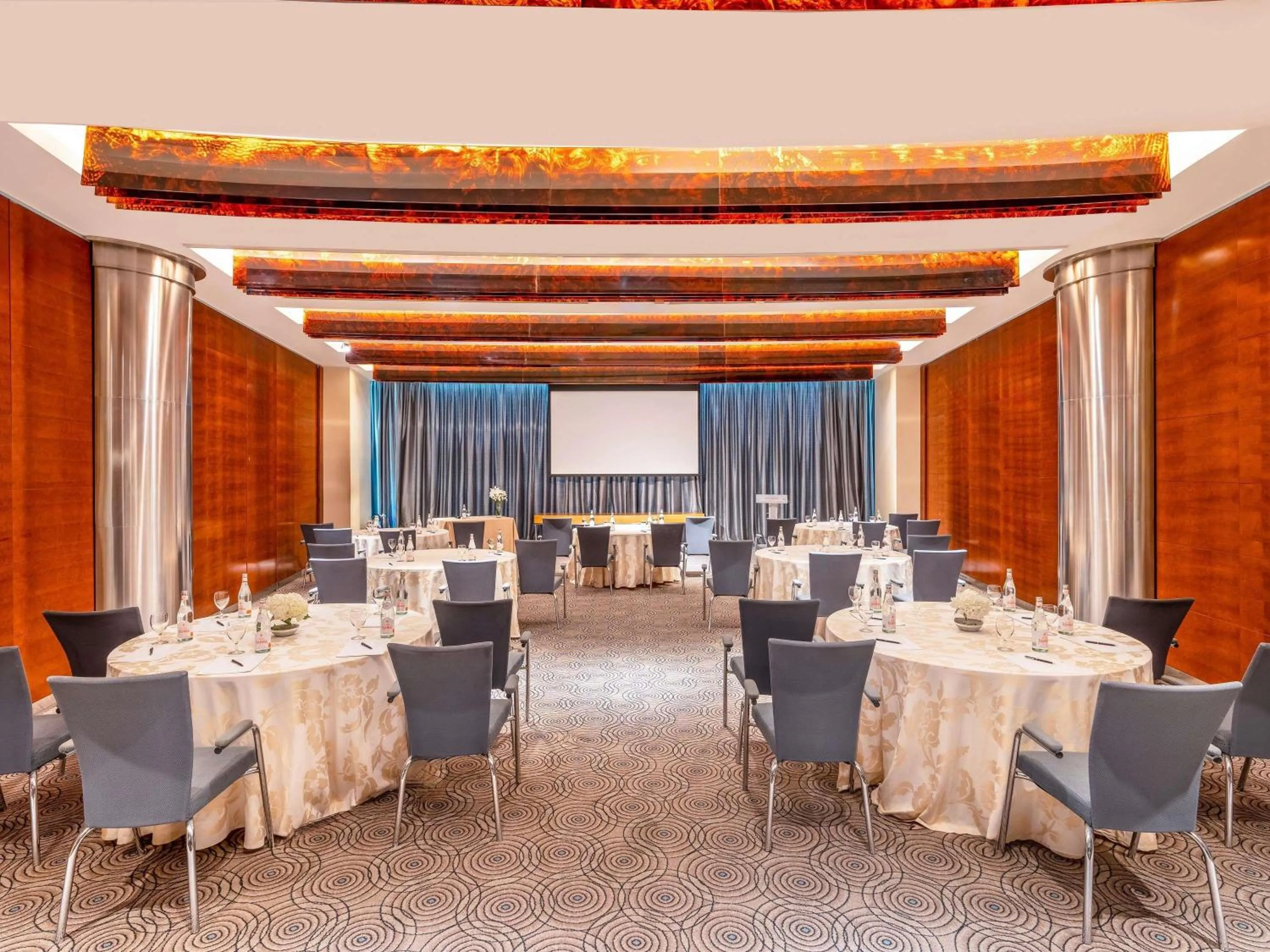 Meeting/conference room in Mövenpick Hotel Al Khobar