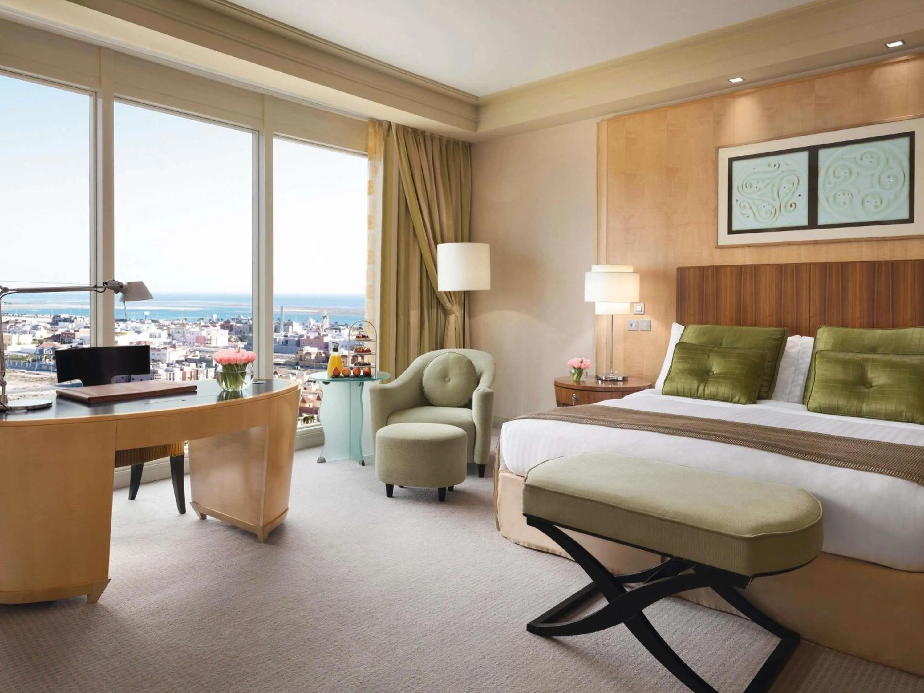 Bedroom, Bed in Mövenpick Hotel Al Khobar