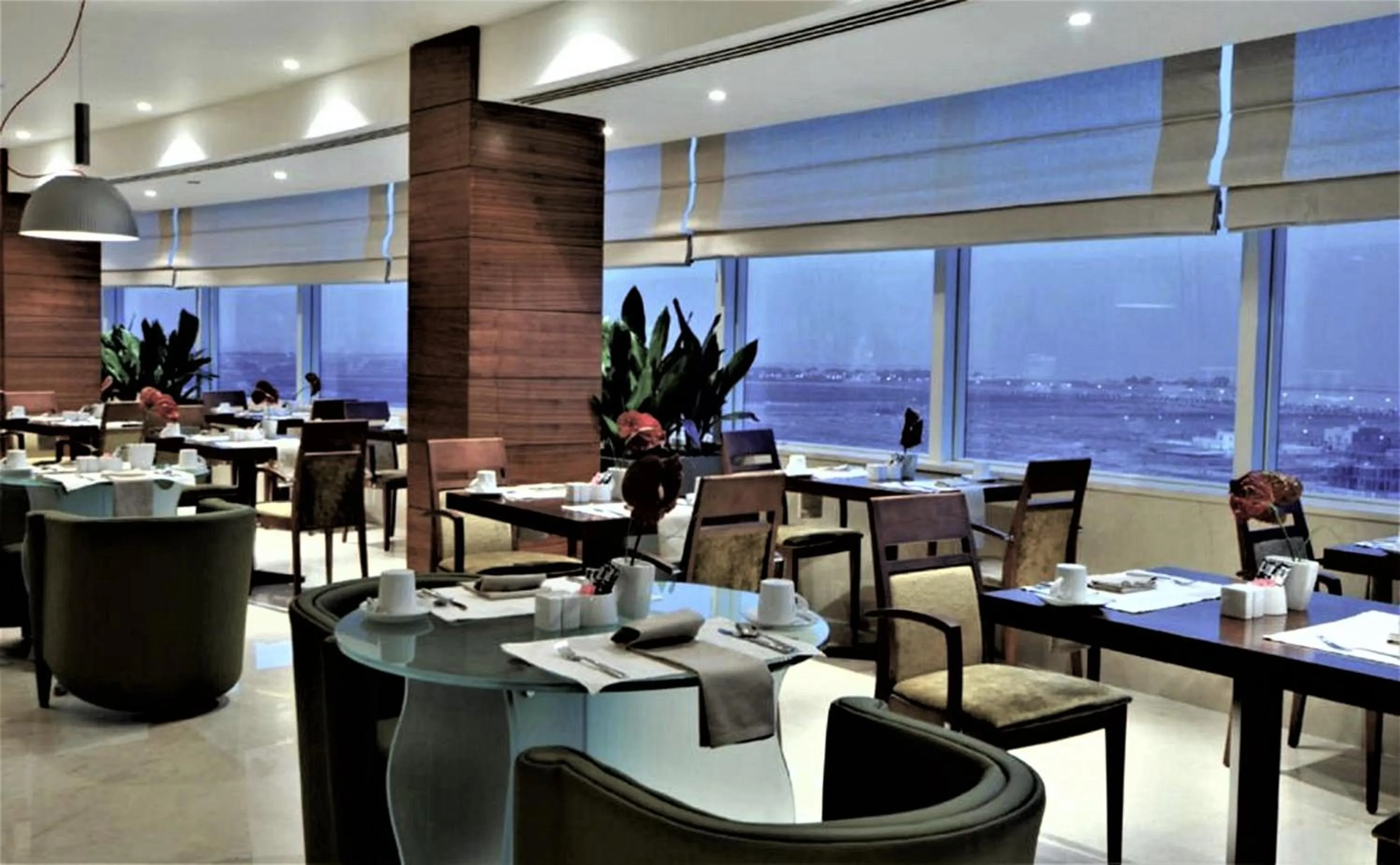 Restaurant/places to eat in Mövenpick Hotel Al Khobar