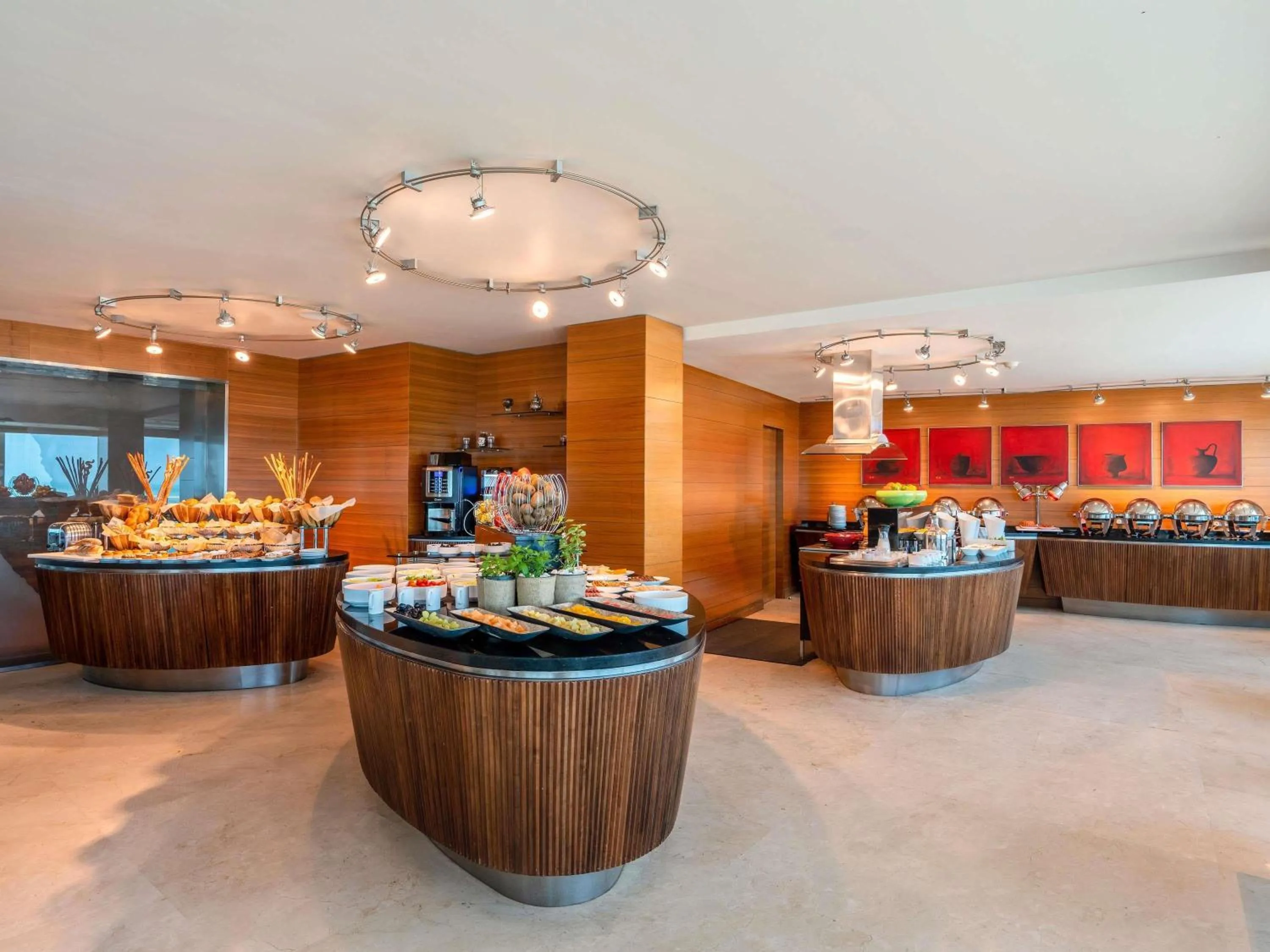 Restaurant/places to eat in Mövenpick Hotel Al Khobar