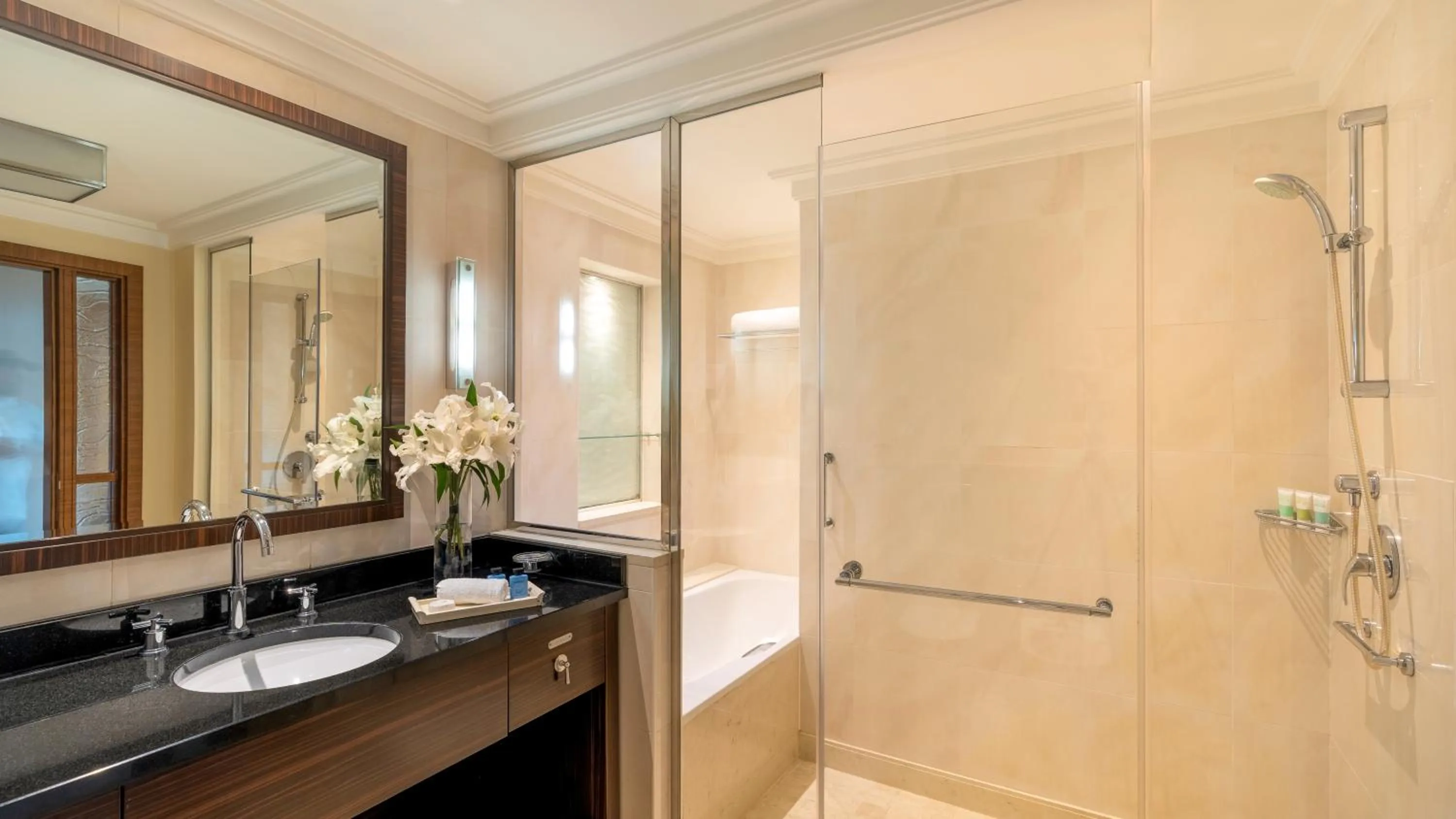 Toilet in Mövenpick Hotel Al Khobar