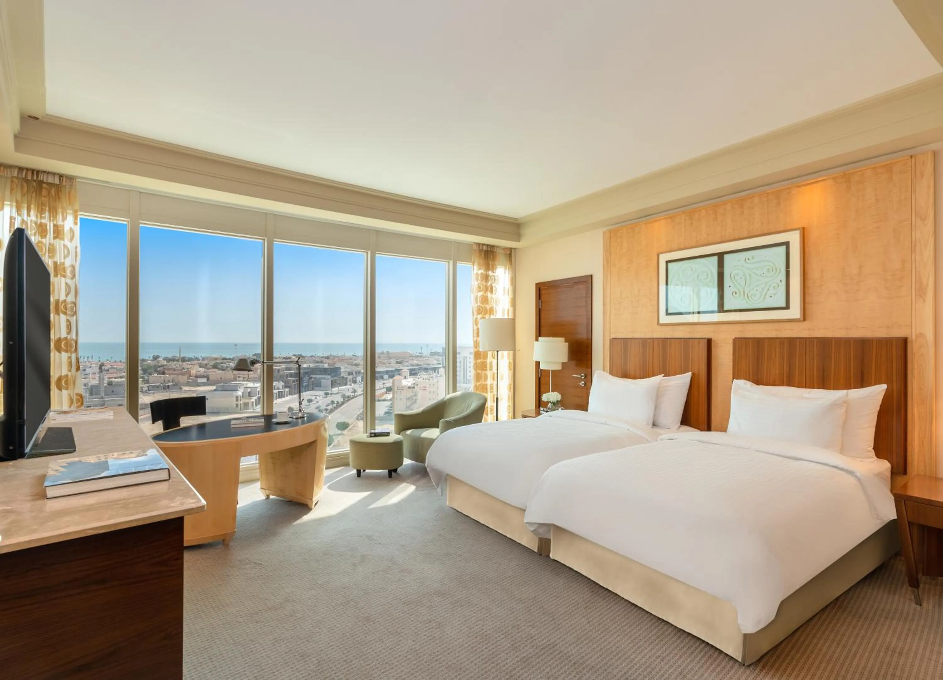 Bed in Mövenpick Hotel Al Khobar