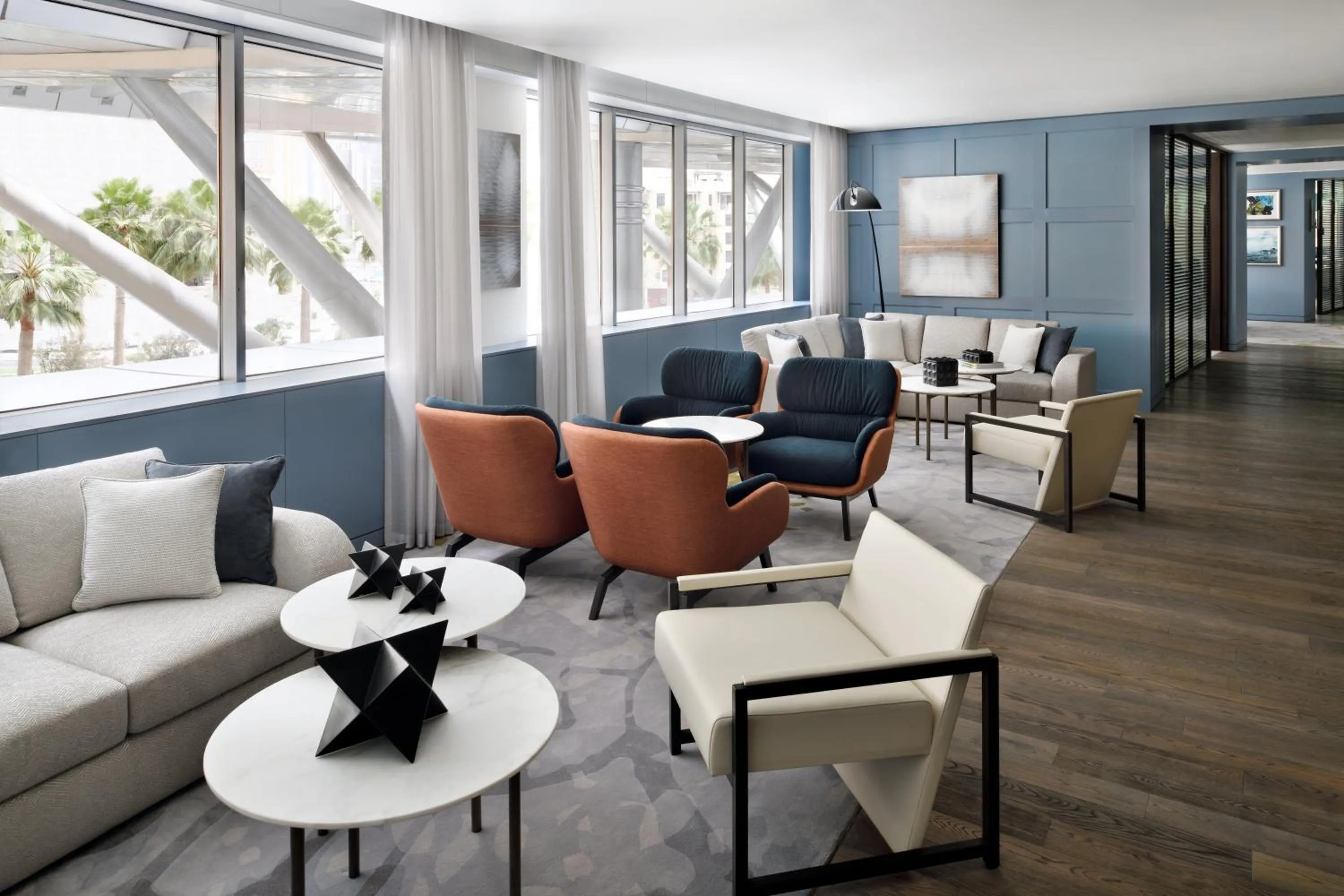 Lounge or bar in Address Downtown