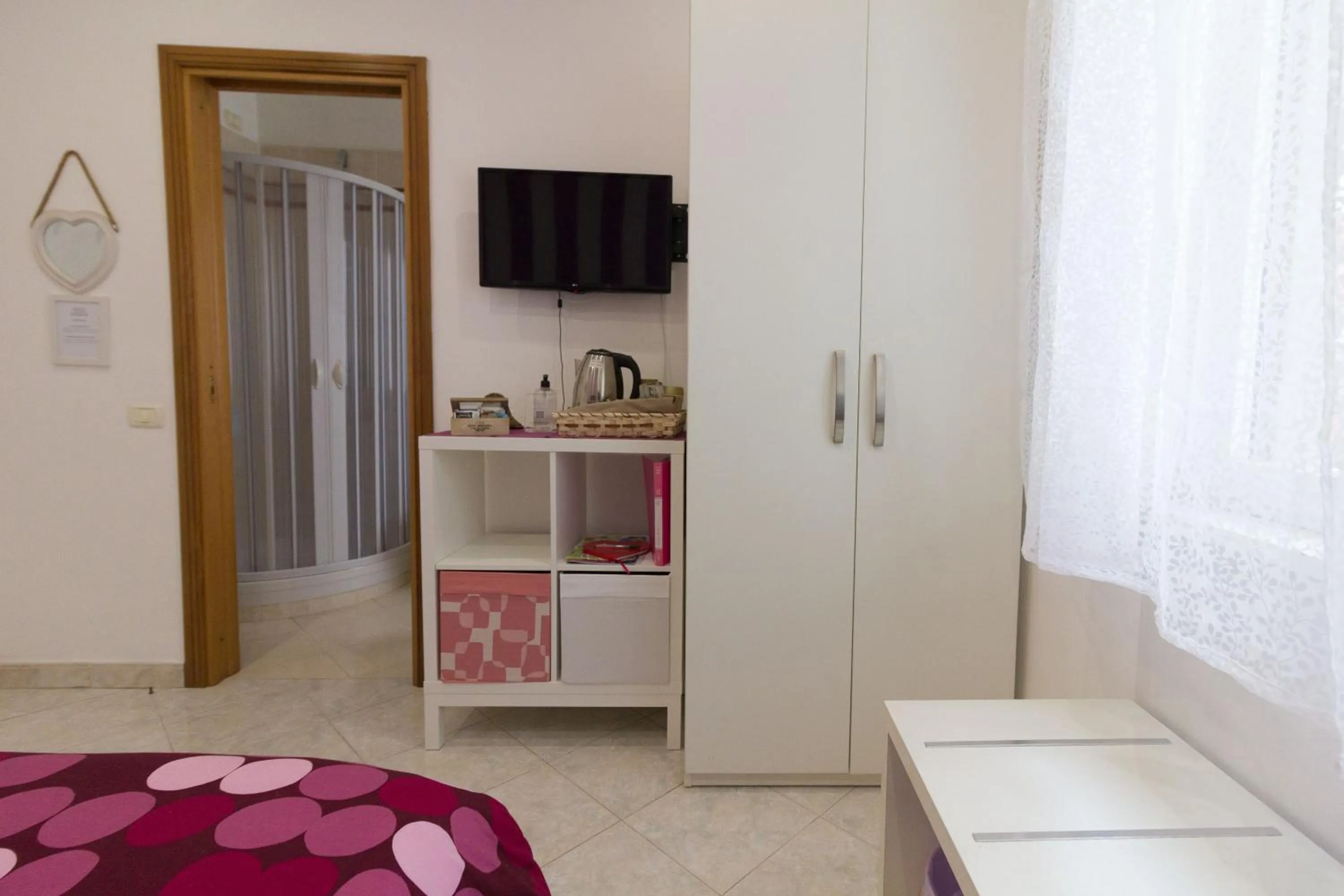 Photo of the whole room, Bed in Maison Lillina