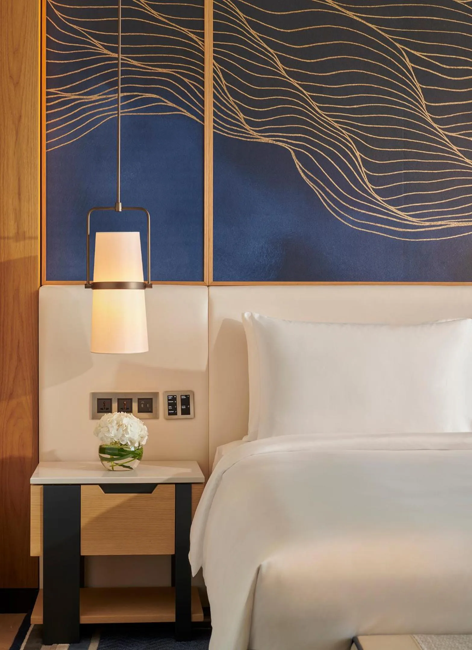 Bedroom, Bed in Grand Hyatt Kuwait