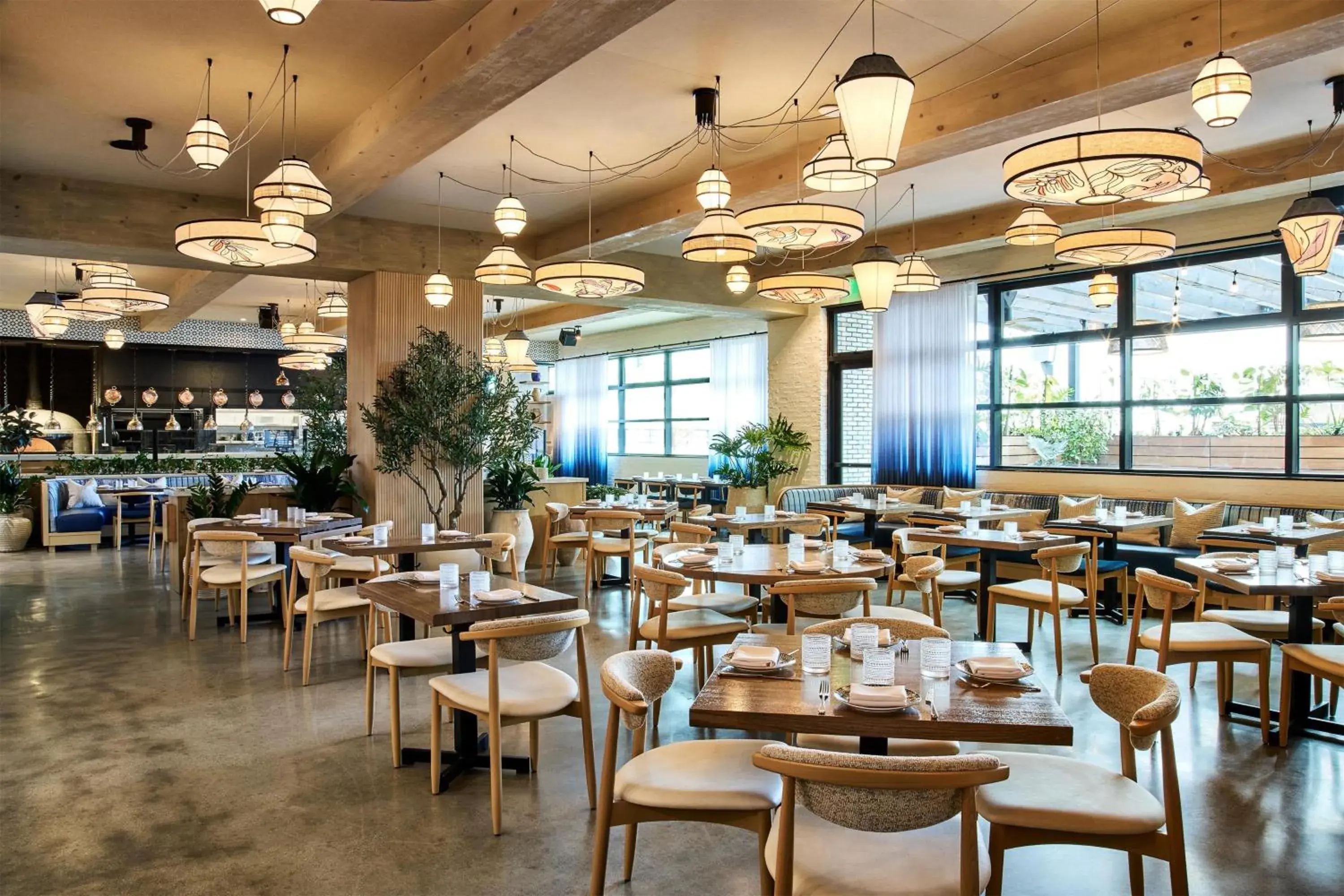 Restaurant/places to eat in The Shay, a Destination by Hyatt Restaurant/places to eat in The Shay, a Destination by Hyatt