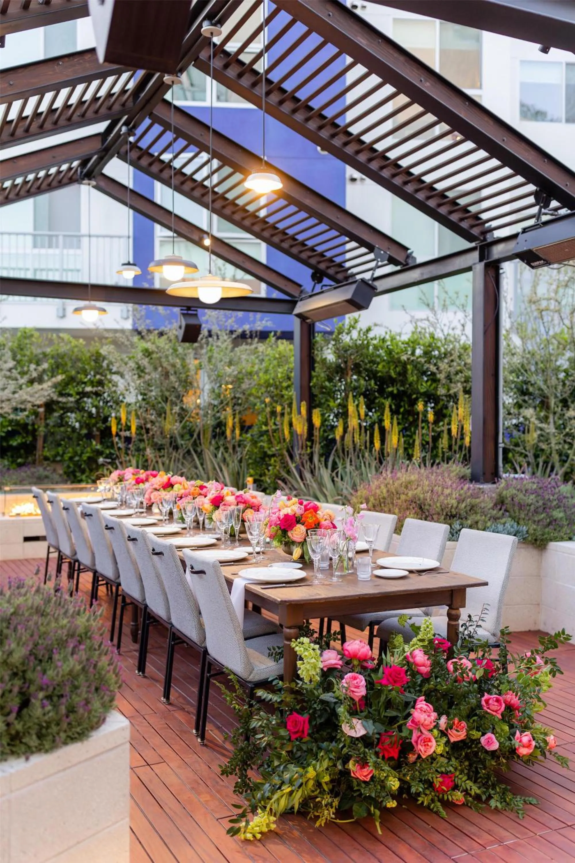 Lobby or reception in The Shay, a Destination by Hyatt