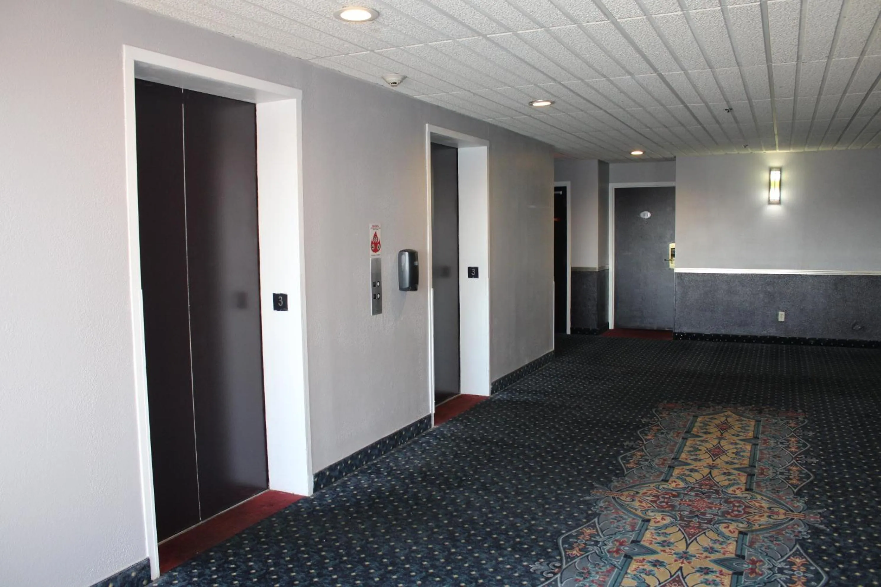 Property building in Apm Inn & Suites
