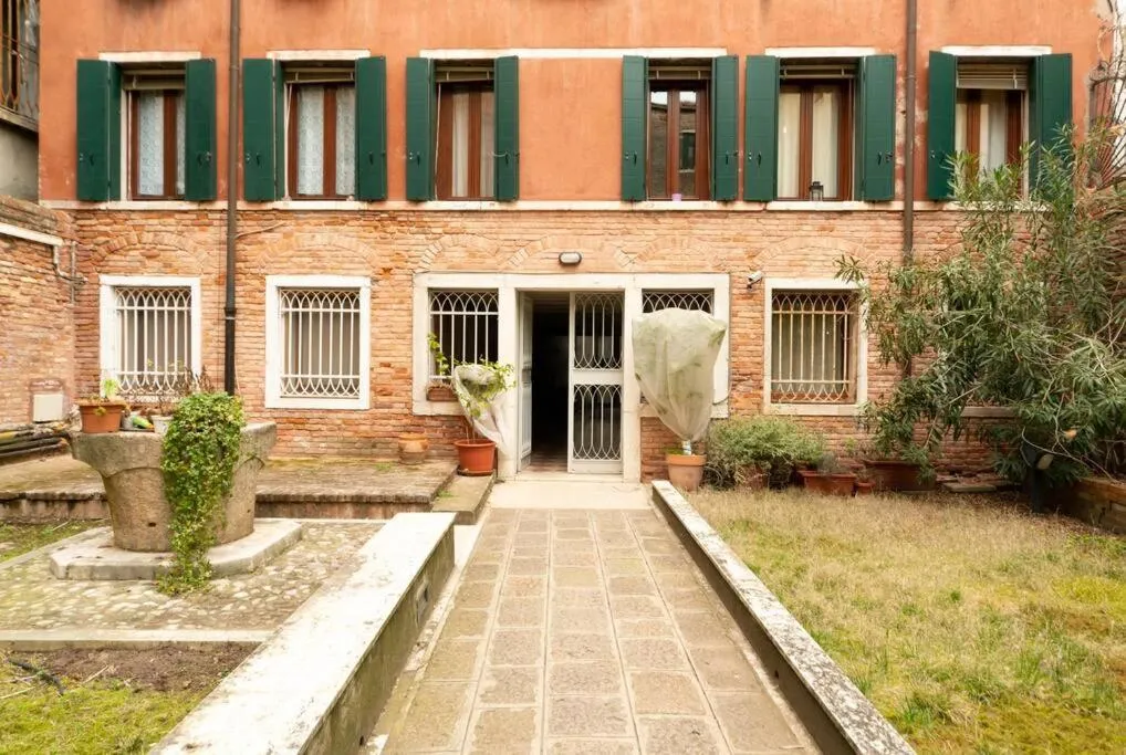 The Zen House Apartment