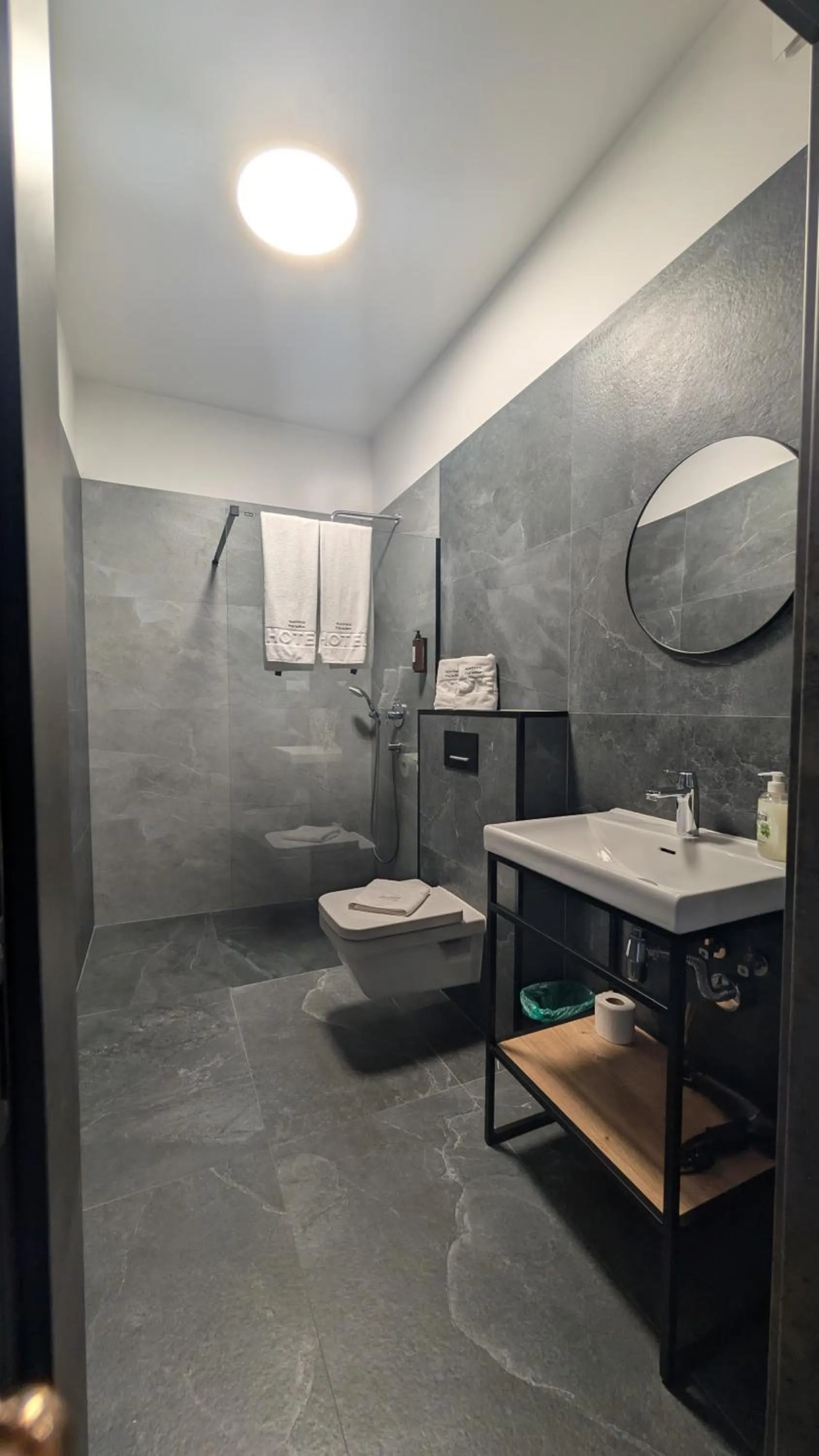 Shower in Aparthotel PARADISE Dziwnówek