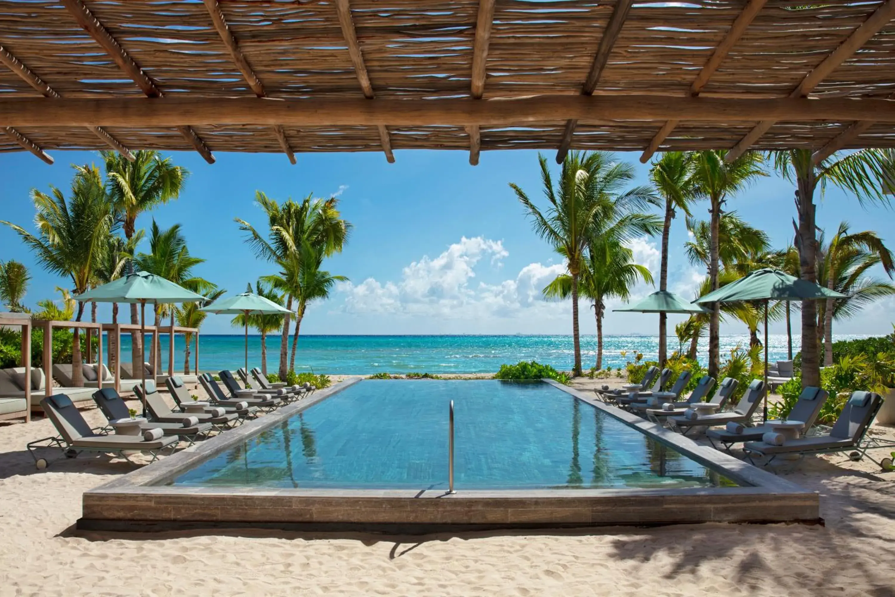 Impression Moxché by Secrets - Adults Only Impression Moxché by Secrets - Adults Only