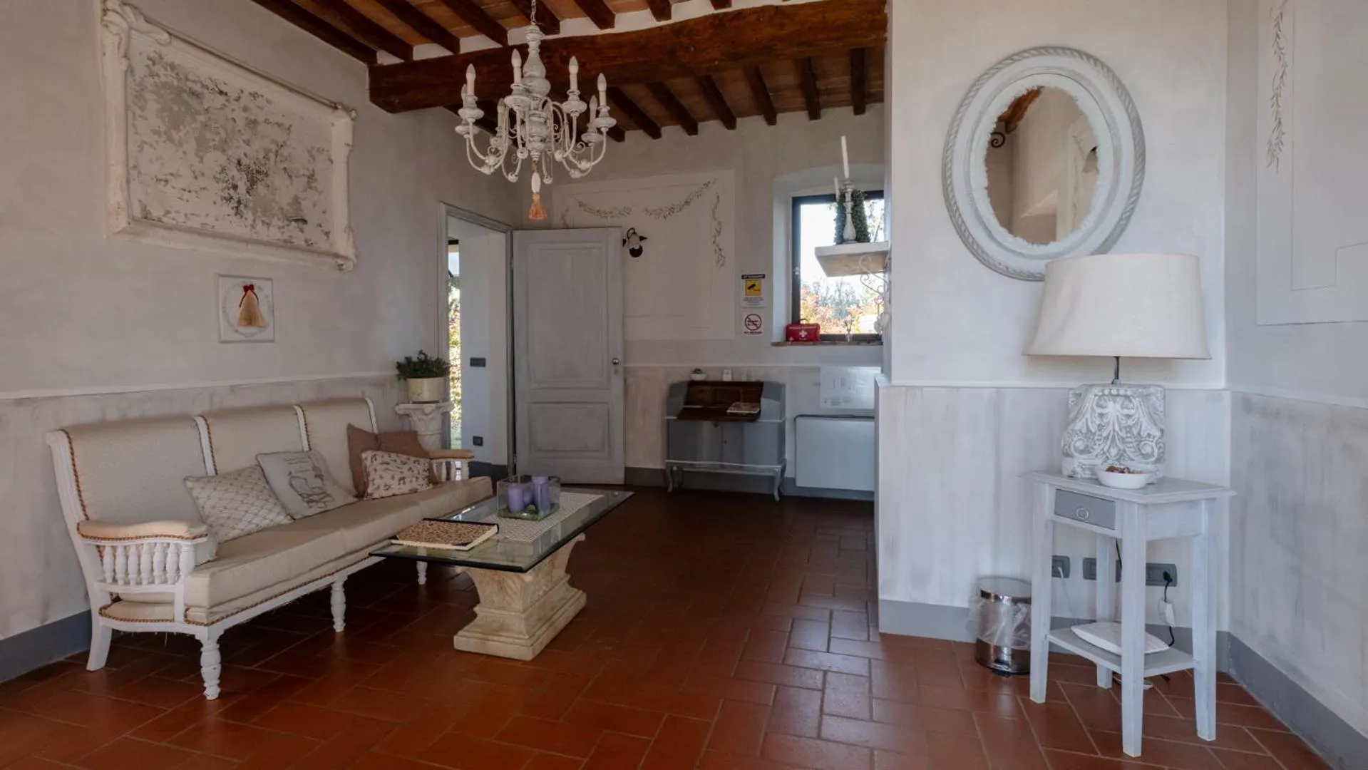 Lobby or reception in Il Castagnolo Country B&B