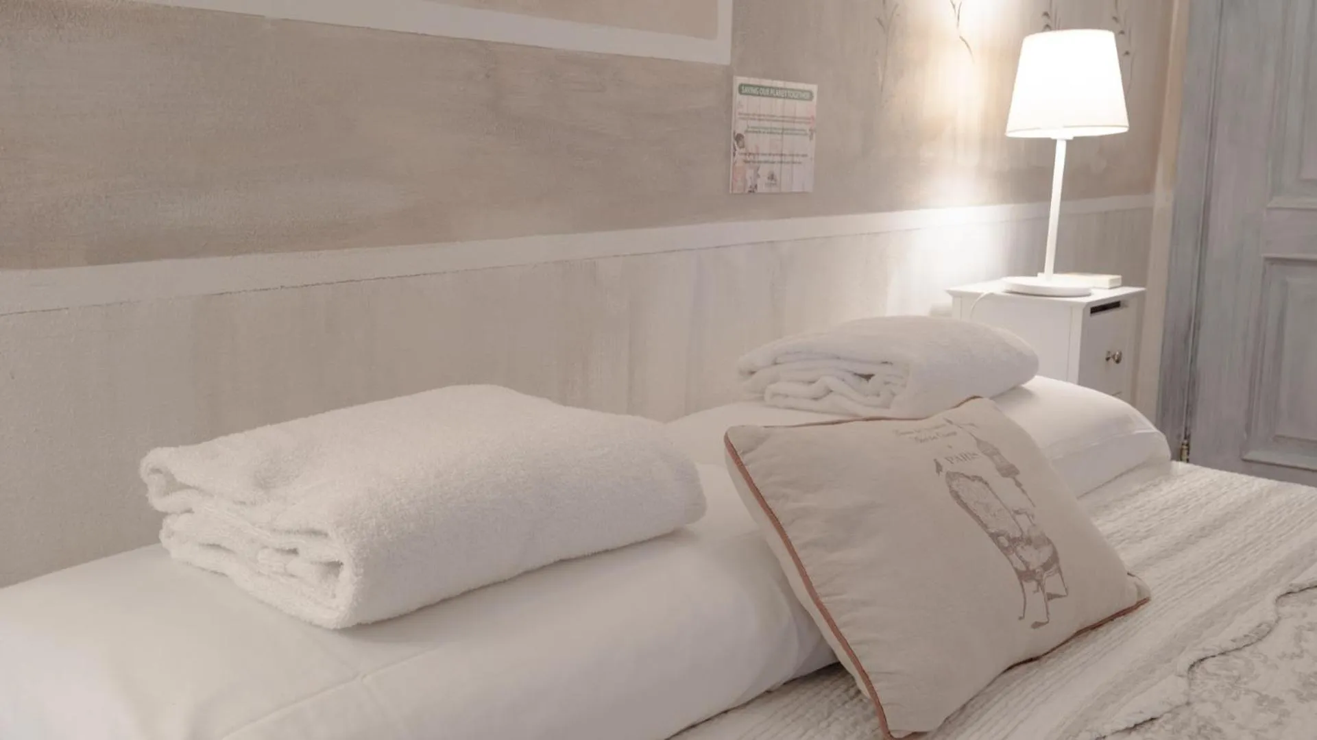 Bedroom, Bed in Il Castagnolo Country B&B