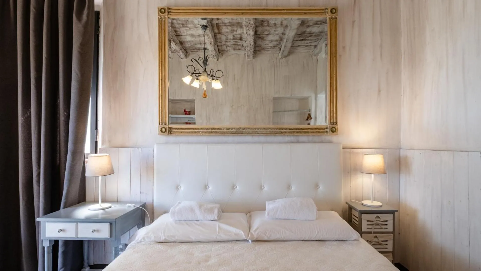 Bedroom, Bed in Il Castagnolo Country B&B