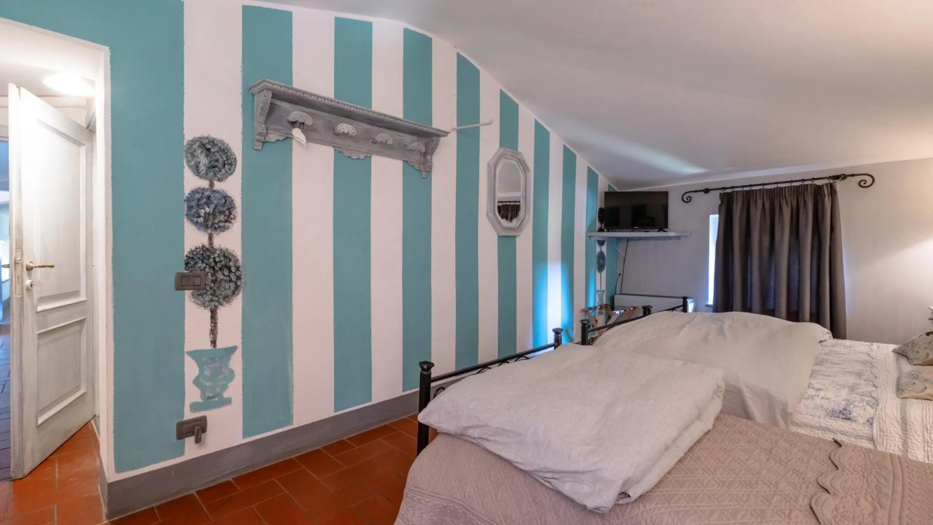 Bedroom, Bed in Il Castagnolo Country B&B