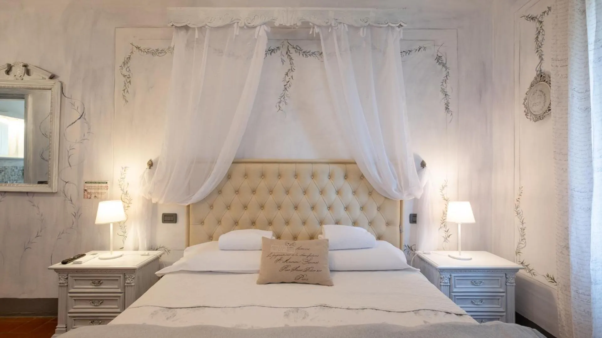 Bedroom, Bed in Il Castagnolo Country B&B