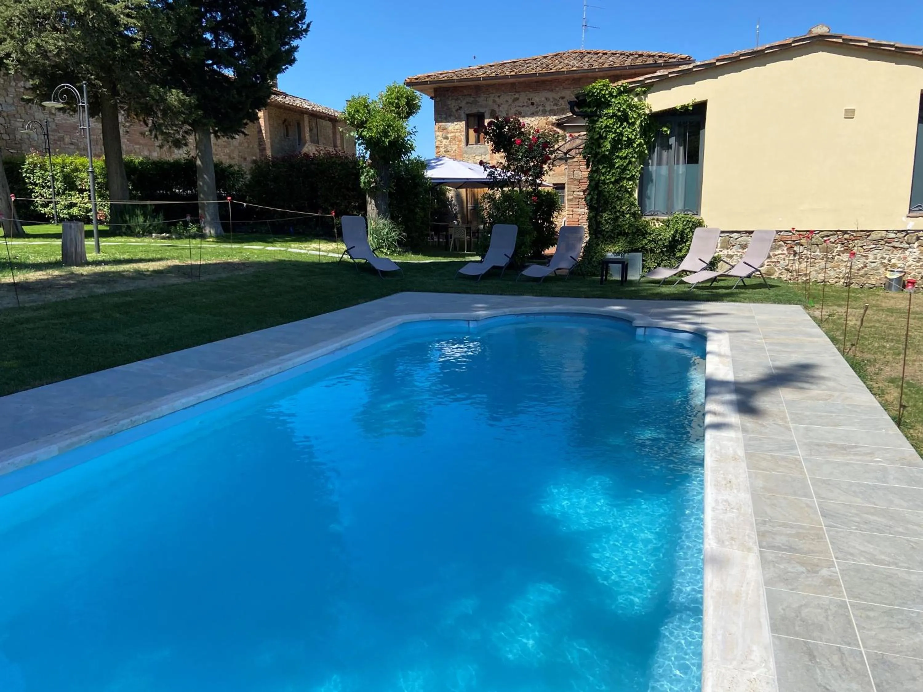 Swimming pool in Il Castagnolo Country B&B
