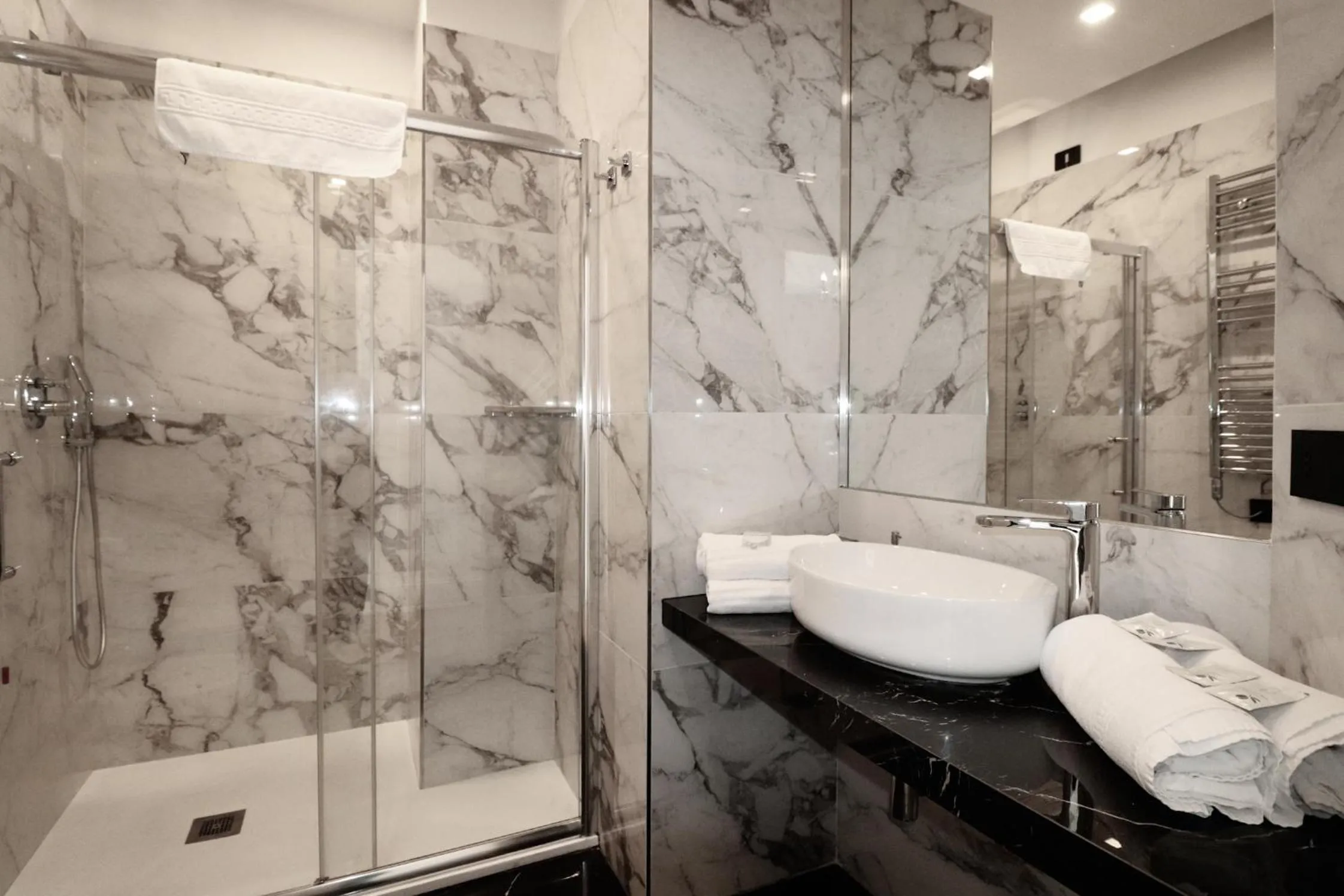 Shower in Aron Only Suites Bed and Breakfast