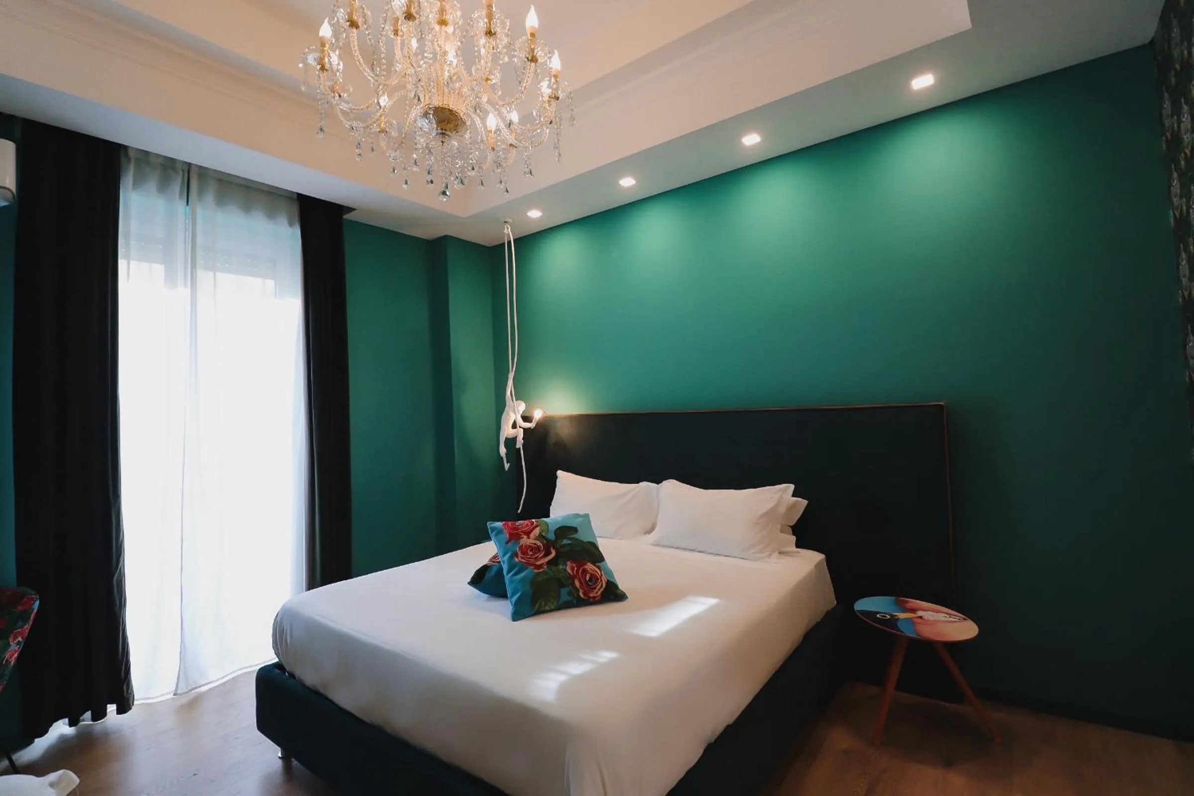 Bed in Aron Only Suites Bed and Breakfast