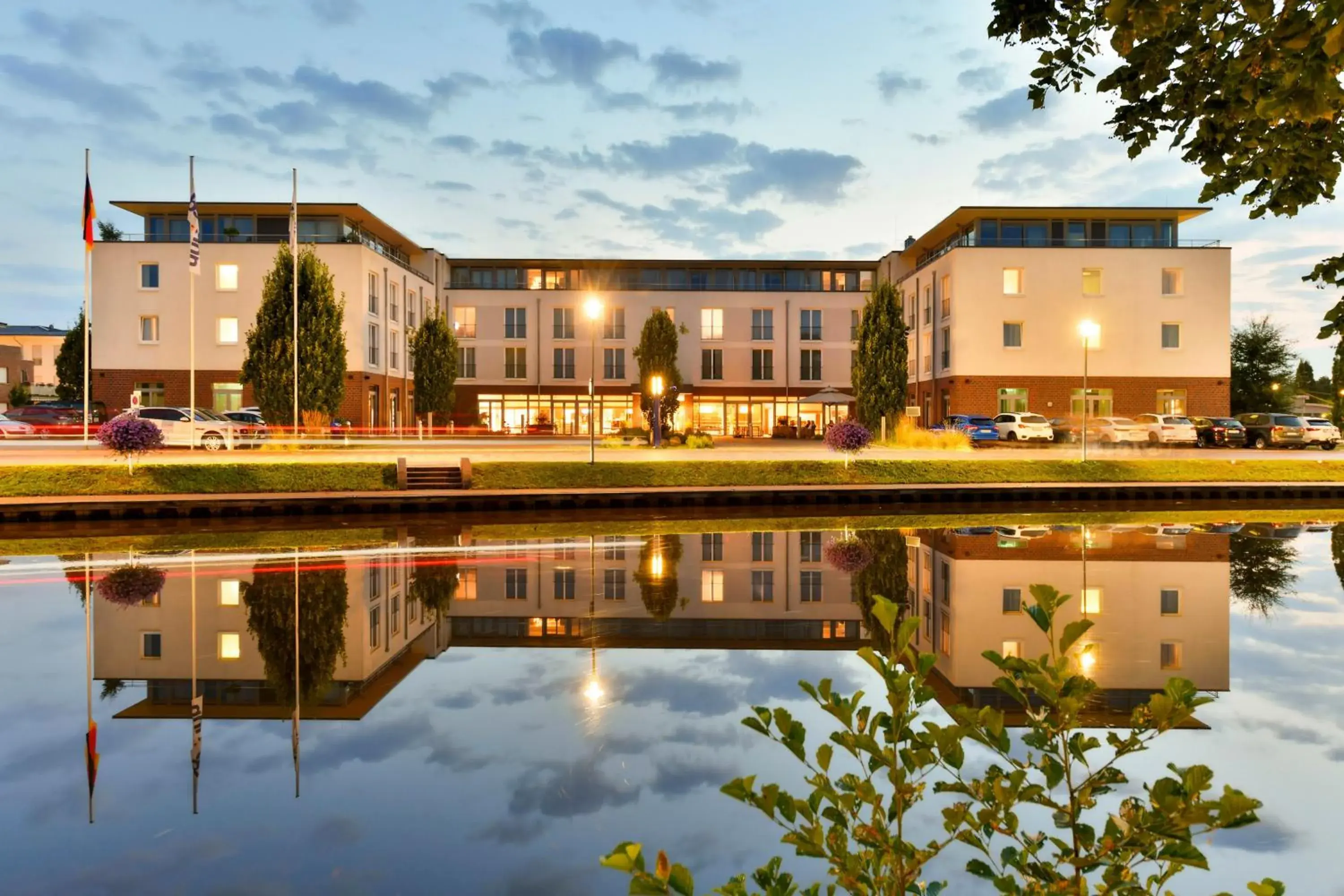 Property building in Best Western Plus Hotel Papenburg Property building in Best Western Plus Hotel Papenburg