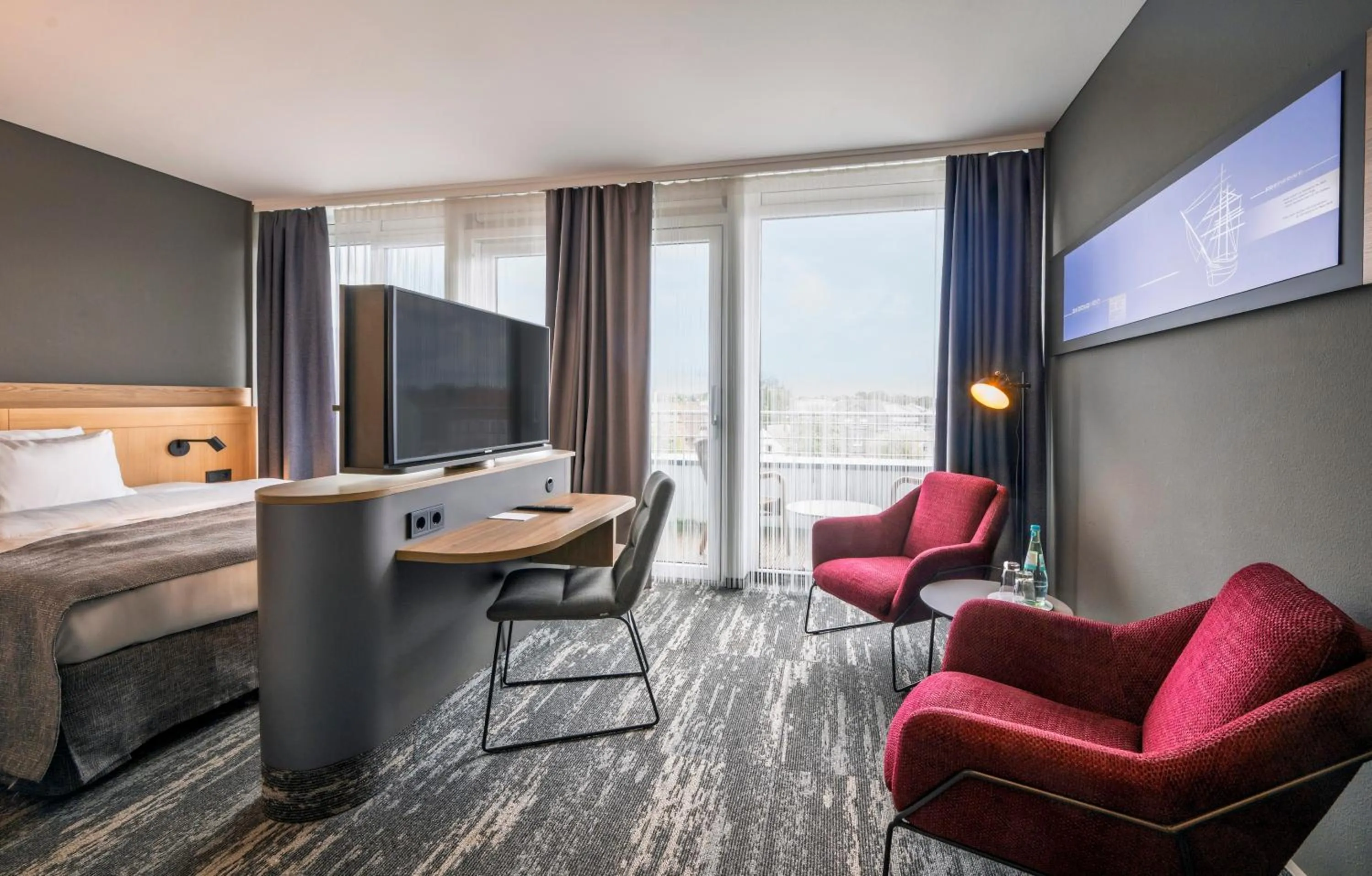 Photo of the whole room, Bed in Best Western Plus Hotel Papenburg