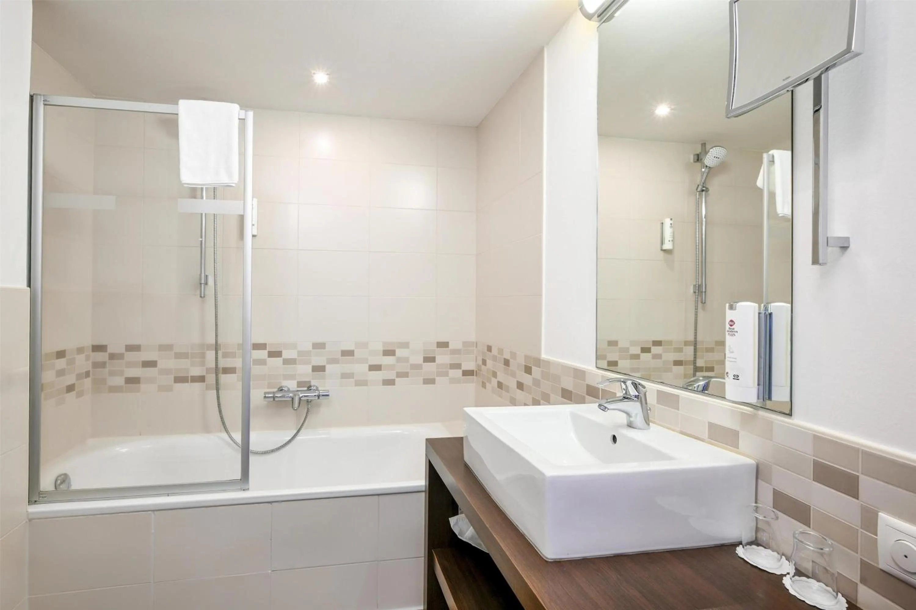 Bathroom in Best Western Plus Hotel Papenburg