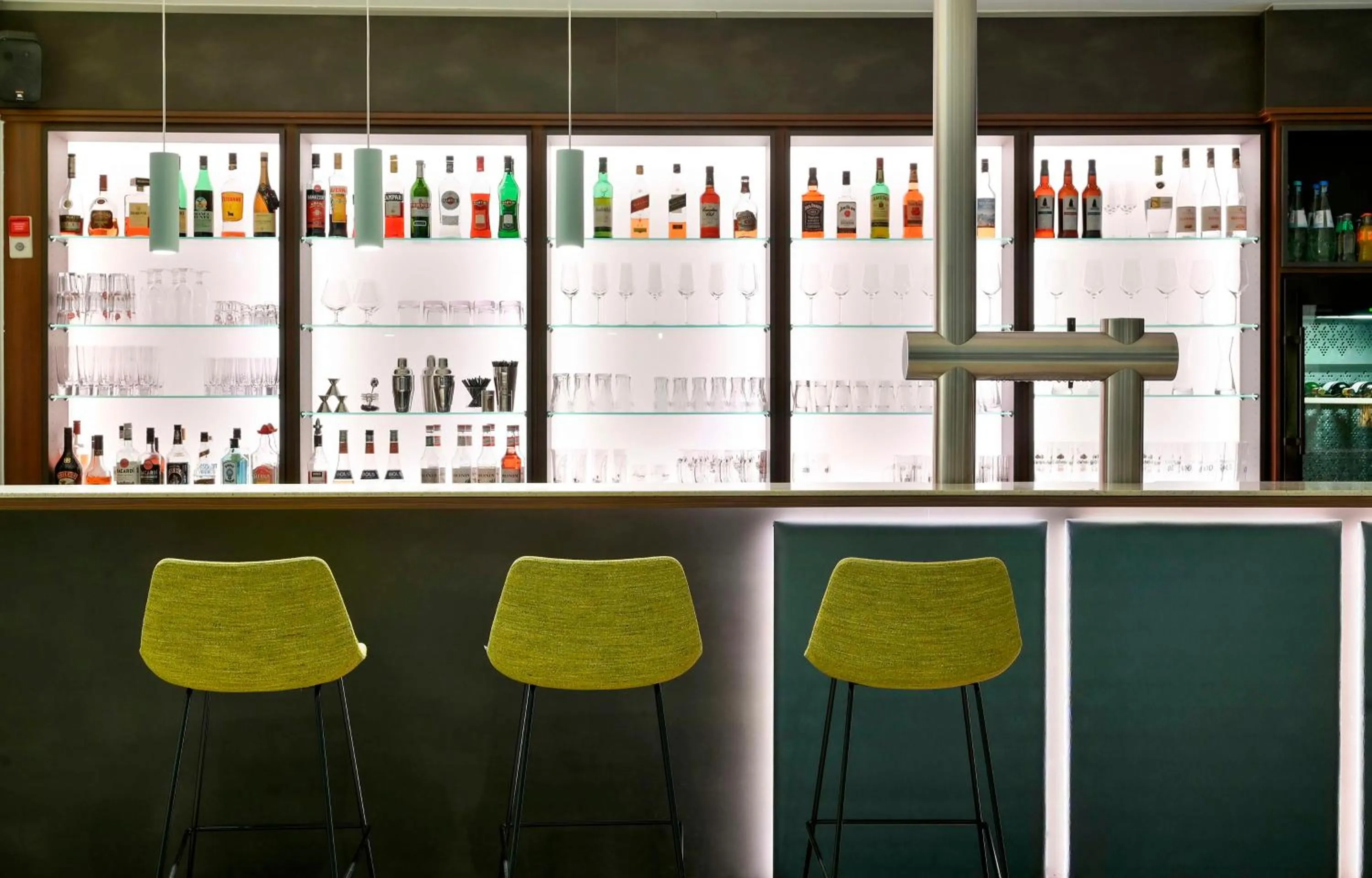 Lounge or bar in Best Western Plus Hotel Papenburg