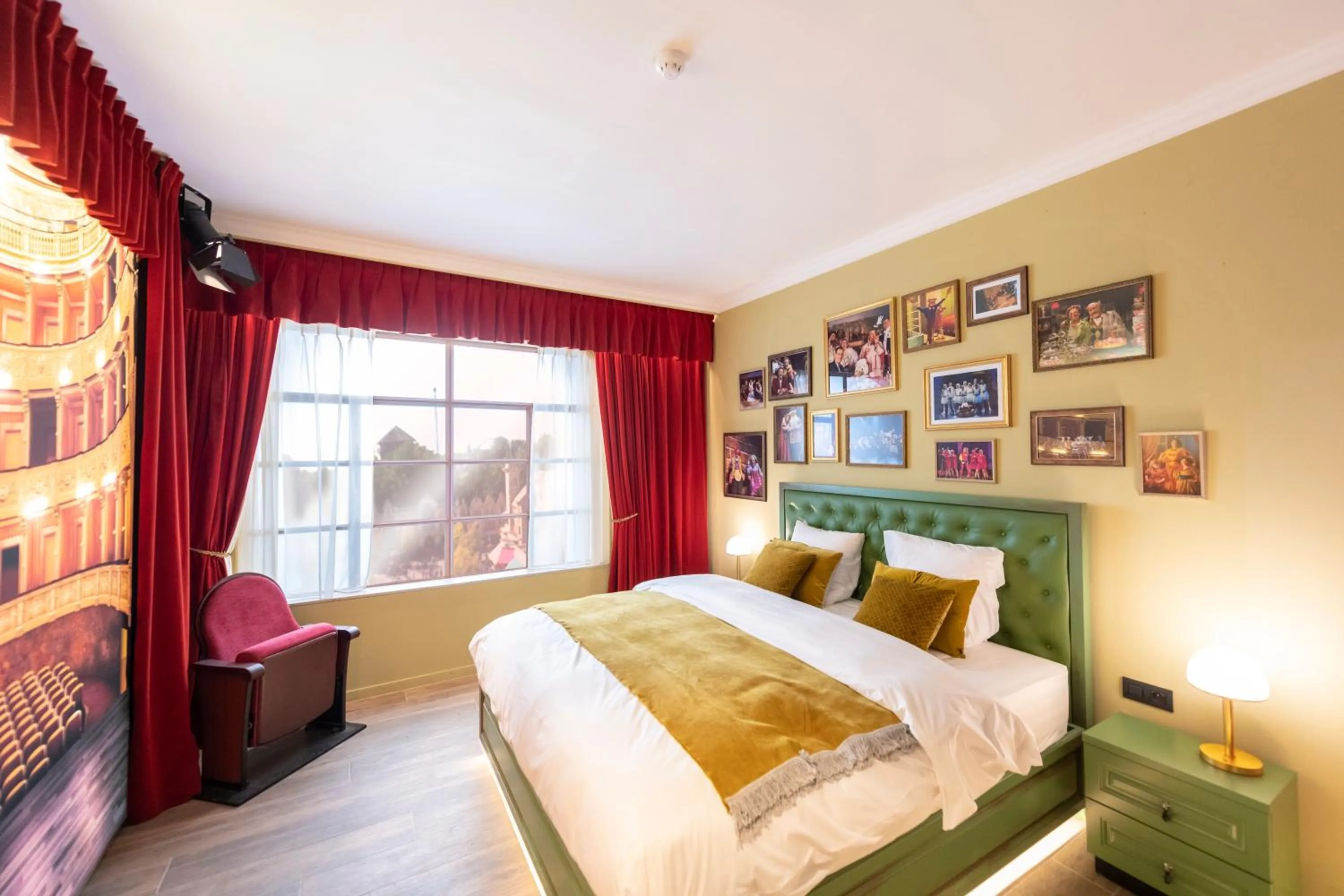 Bed in Theater Hotel