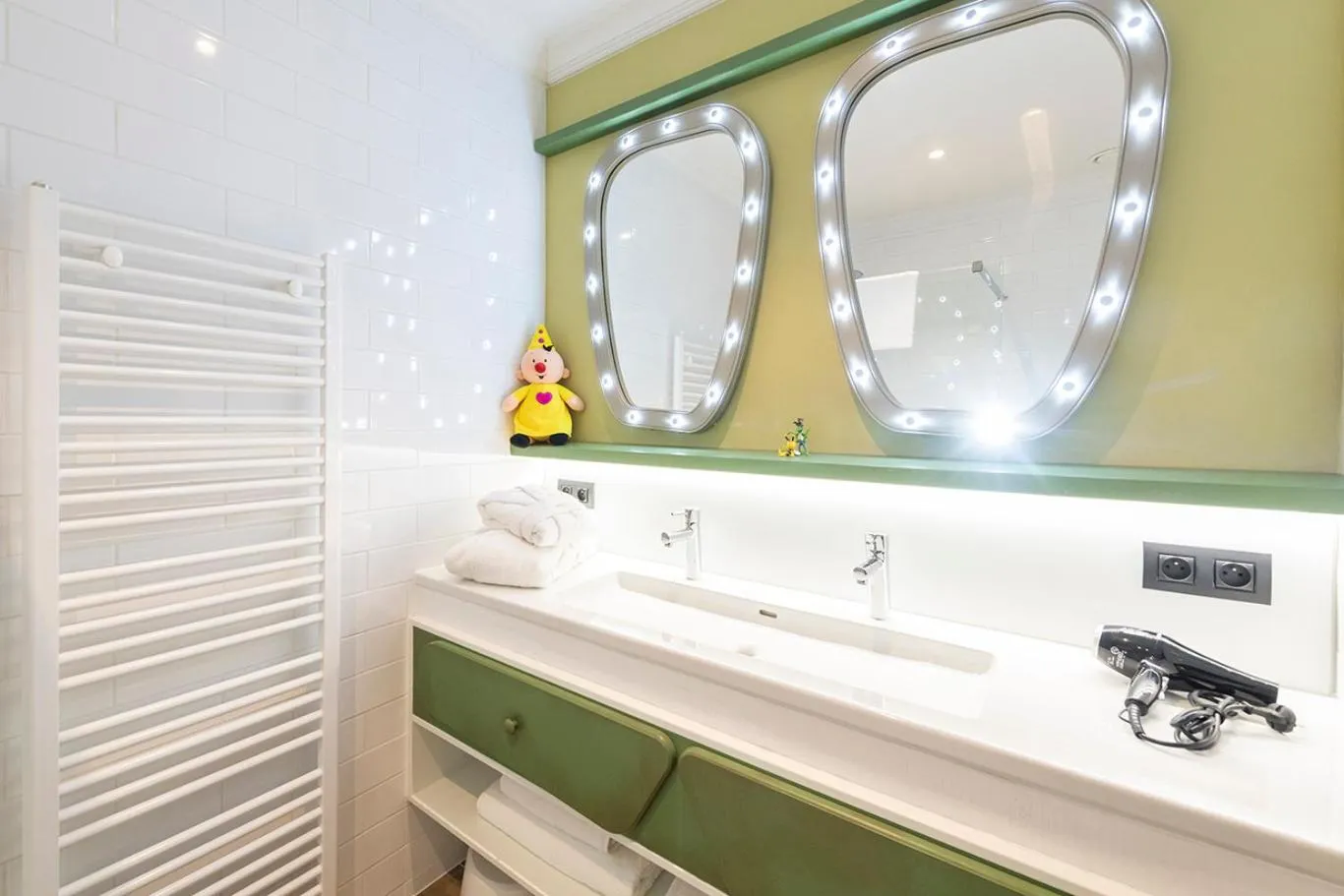 Standard Quadruple Room in Theater Hotel