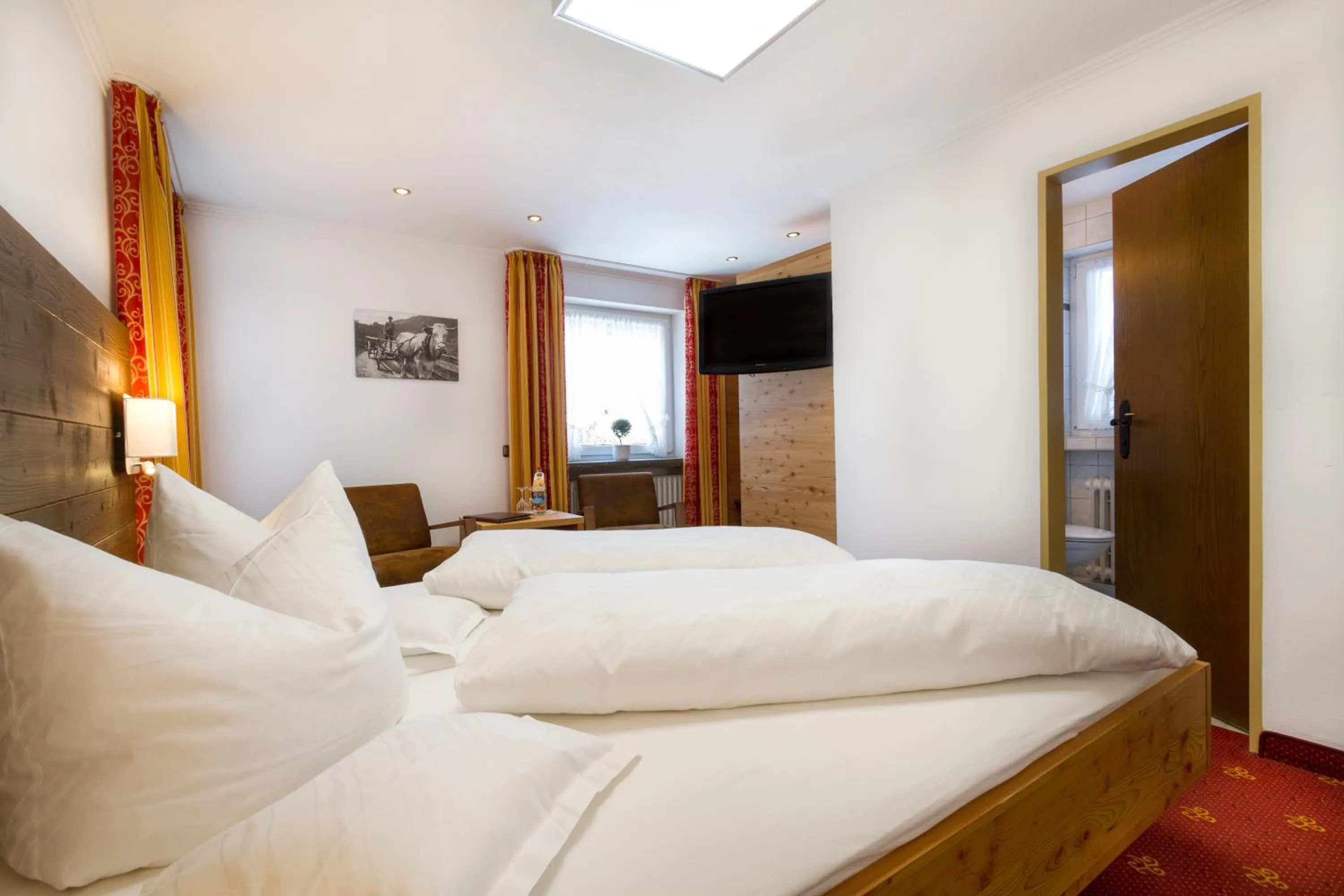 Photo of the whole room, Bed in Wohlfühlhotel Berwanger Hof