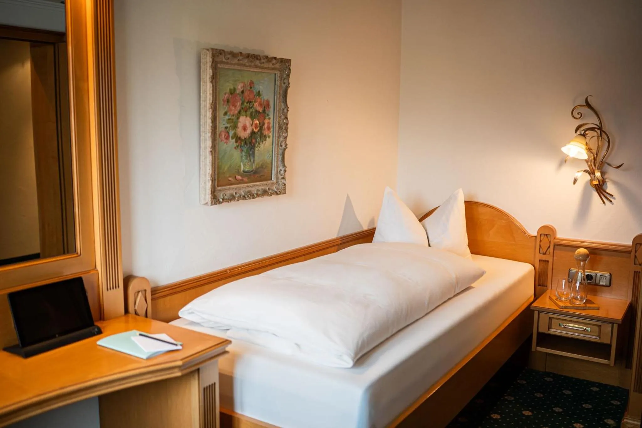 Bed in Wohlfühlhotel Berwanger Hof