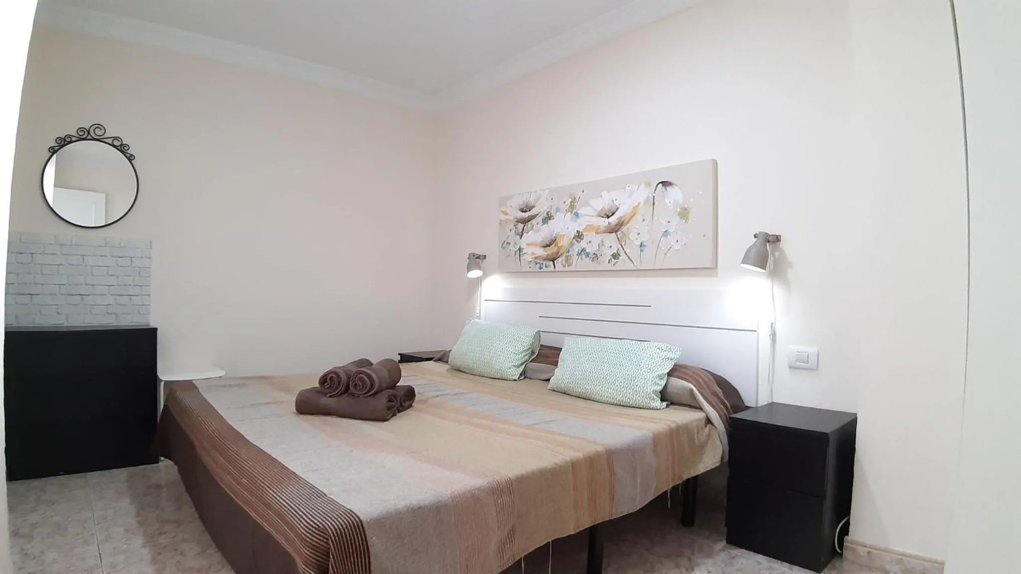 Bedroom, Bed in Charming 3-Bedroom Apartment in Corralejo, Lanzarote