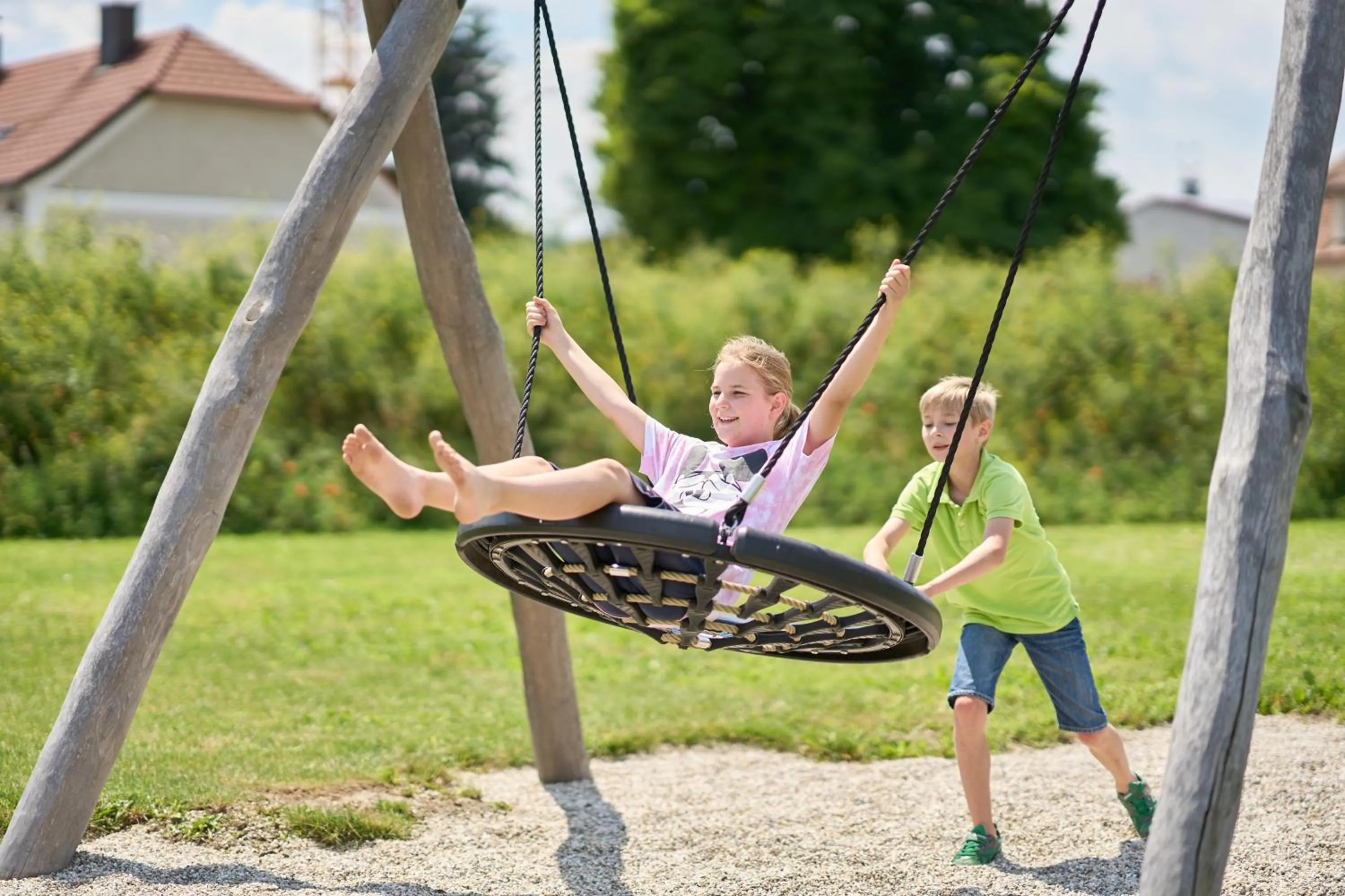 Children play ground in ad vineas Gästehaus Nikolaihof-Hotel Garni