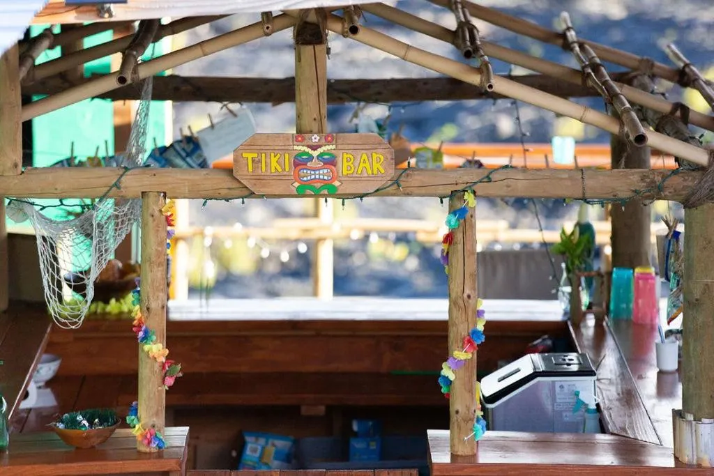 Lounge or bar in Open Gate Hostel Hawaii