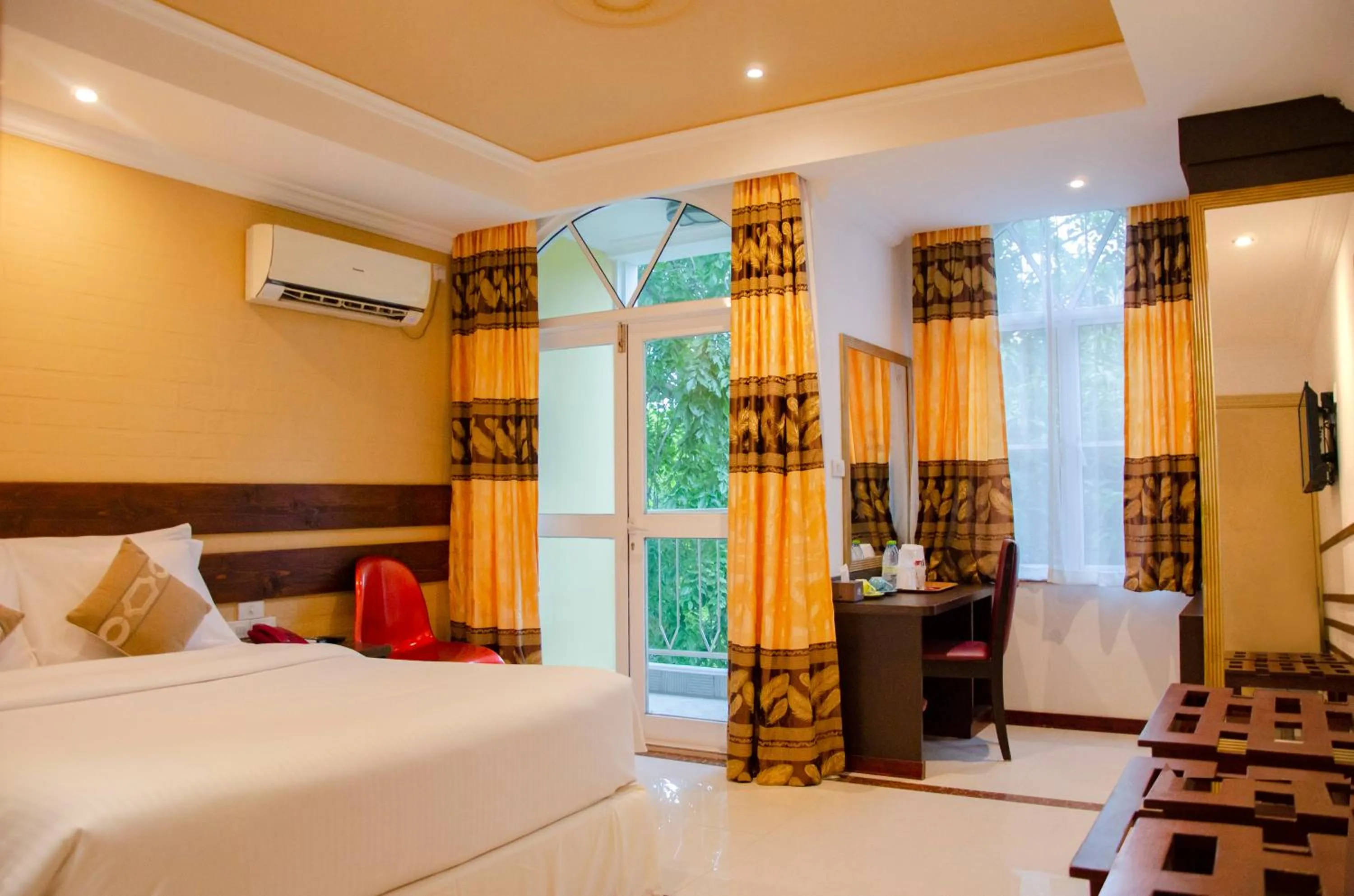 Photo of the whole room, Bed in RIJ Hulhumale