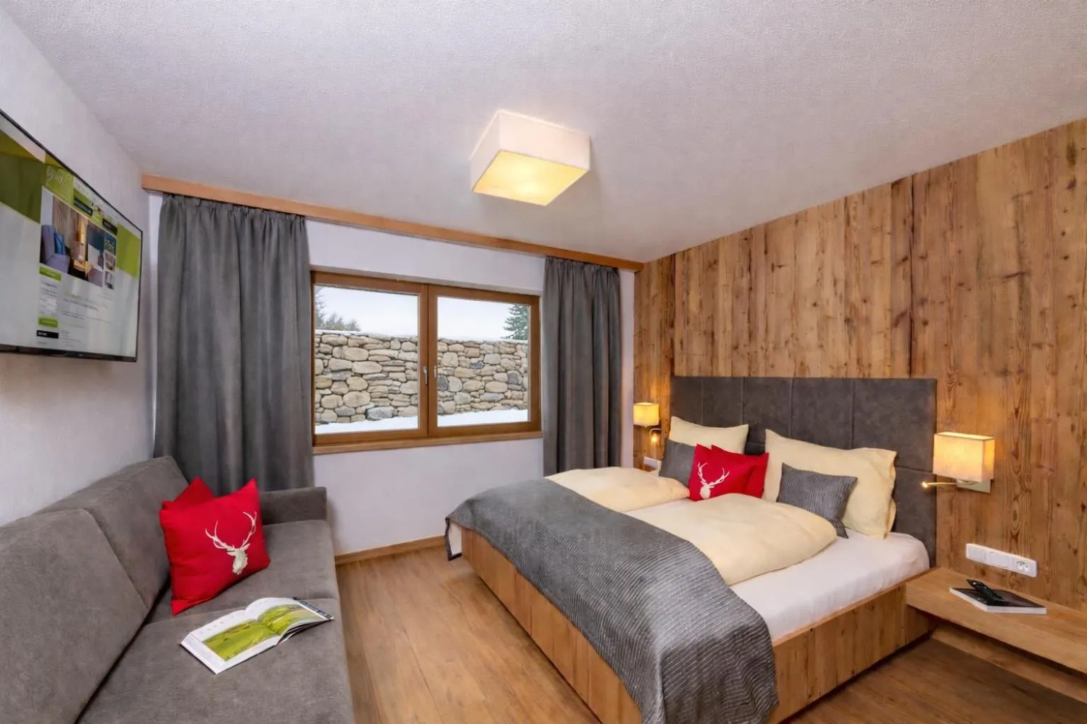 Bedroom, Bed in Das Grünholz Aparthotel