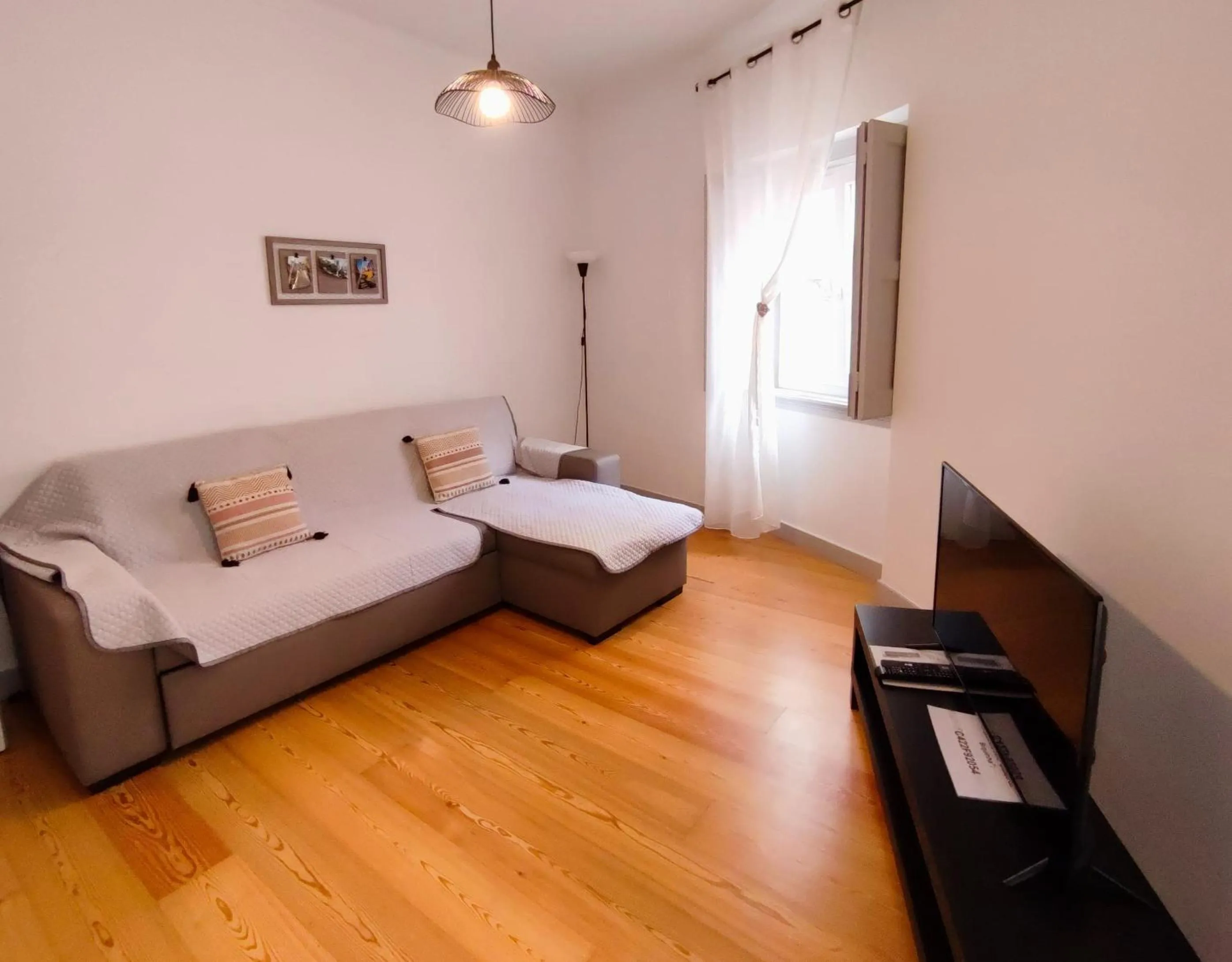 Living room, Bed in Casas da Biquinha