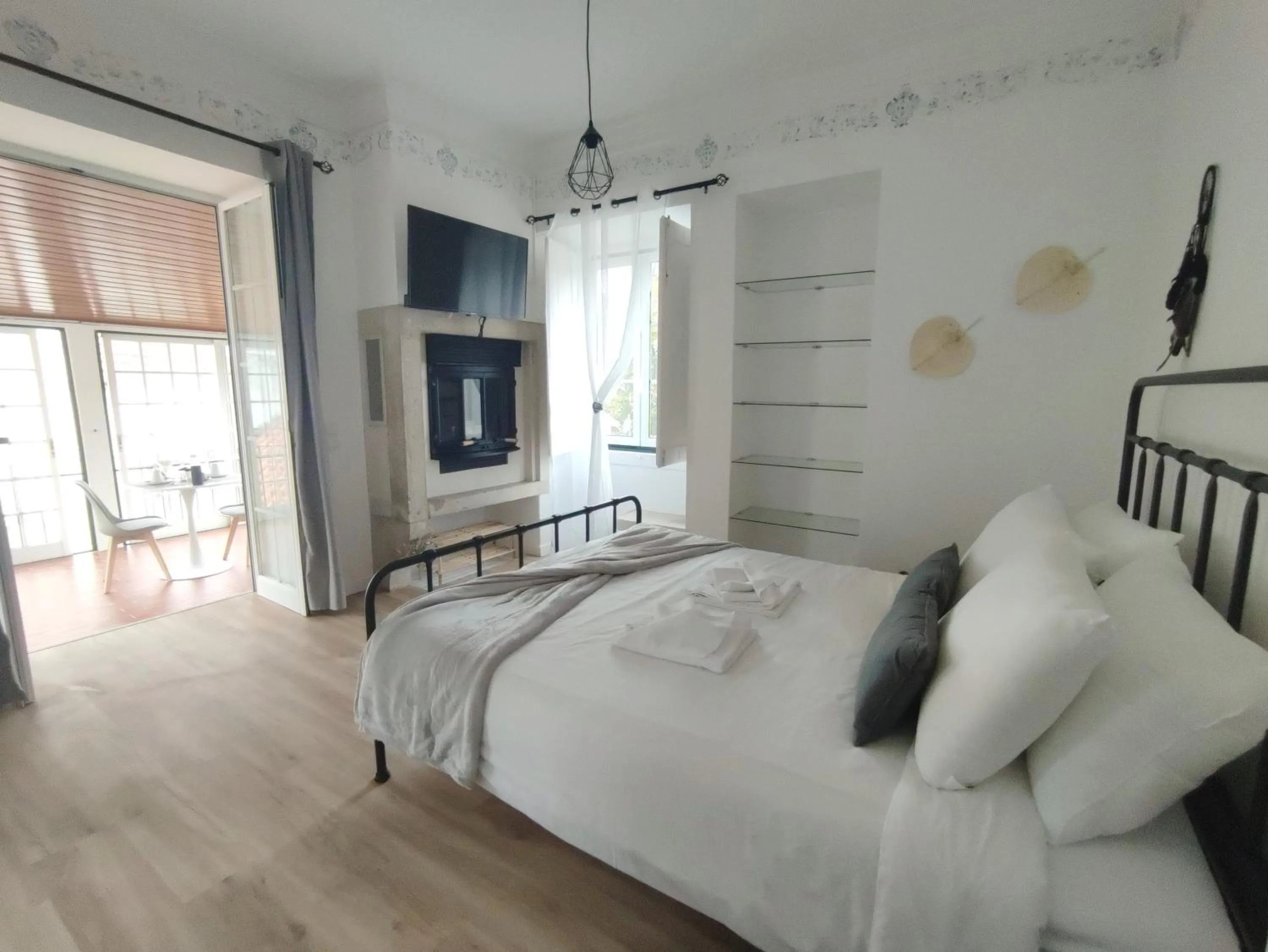 Bedroom, Bed in Casas da Biquinha