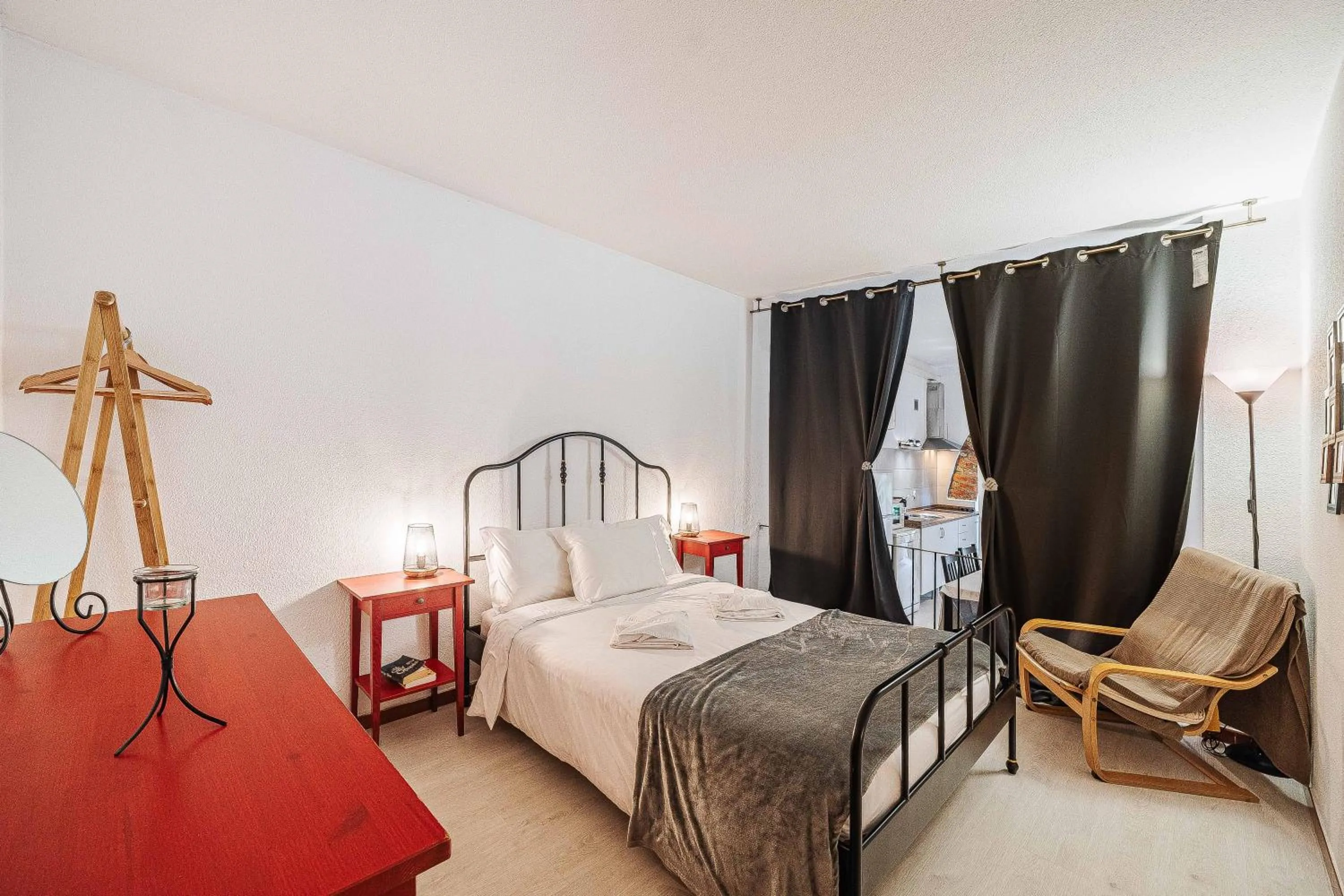 Bedroom, Bed in Casas da Biquinha