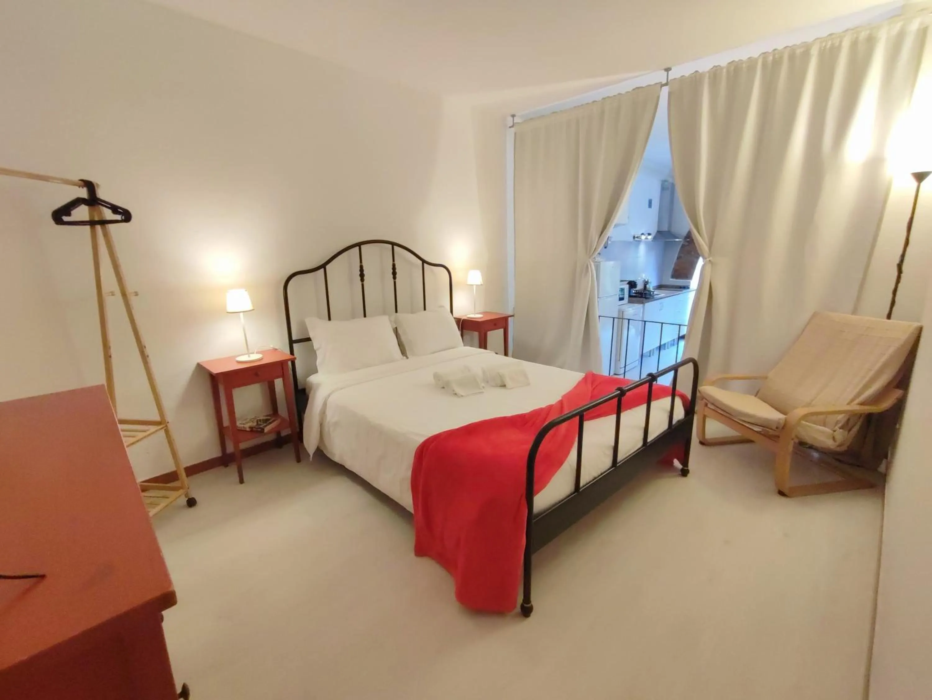 Bedroom, Bed in Casas da Biquinha