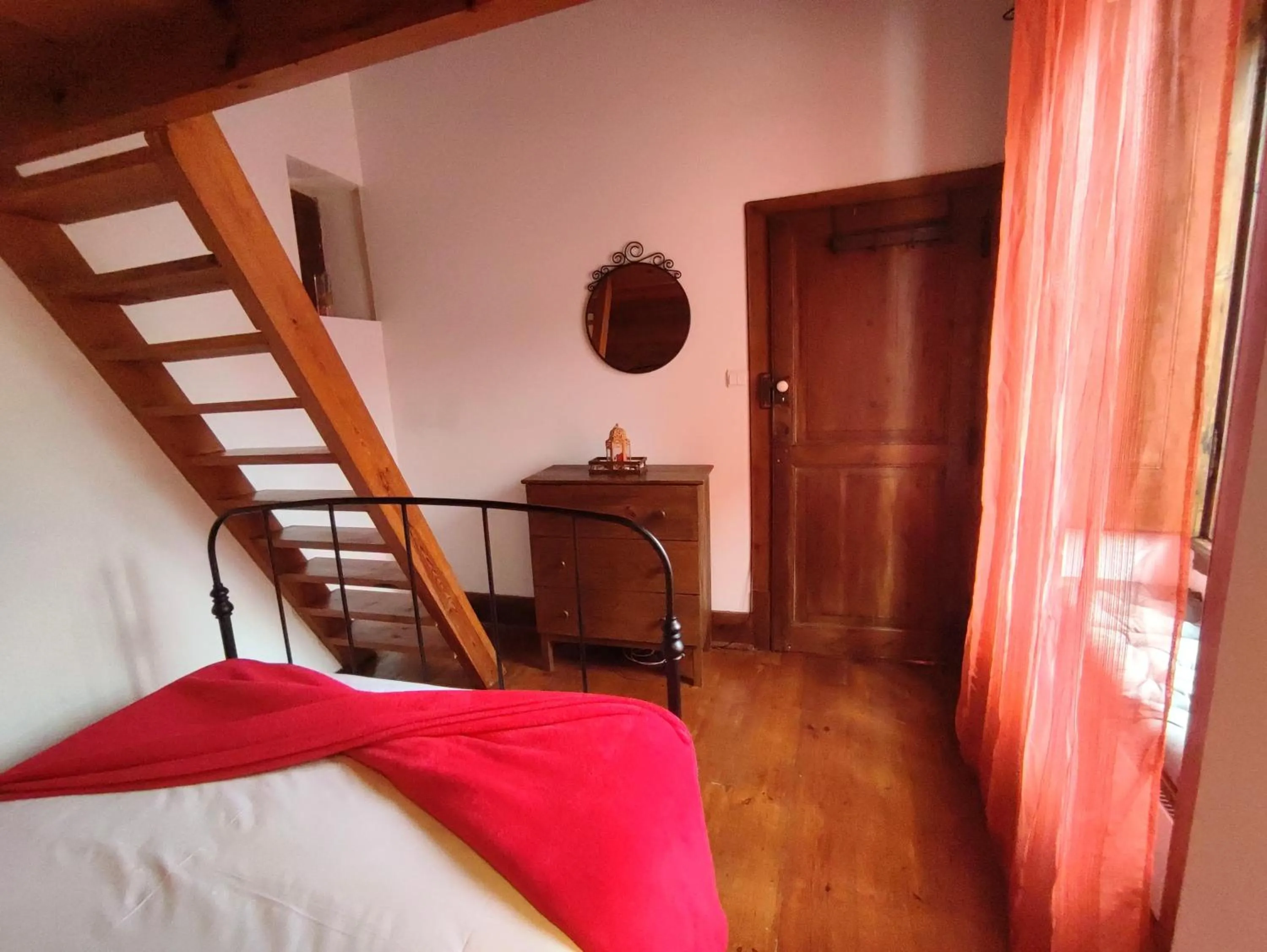 Bedroom, Bed in Casas da Biquinha