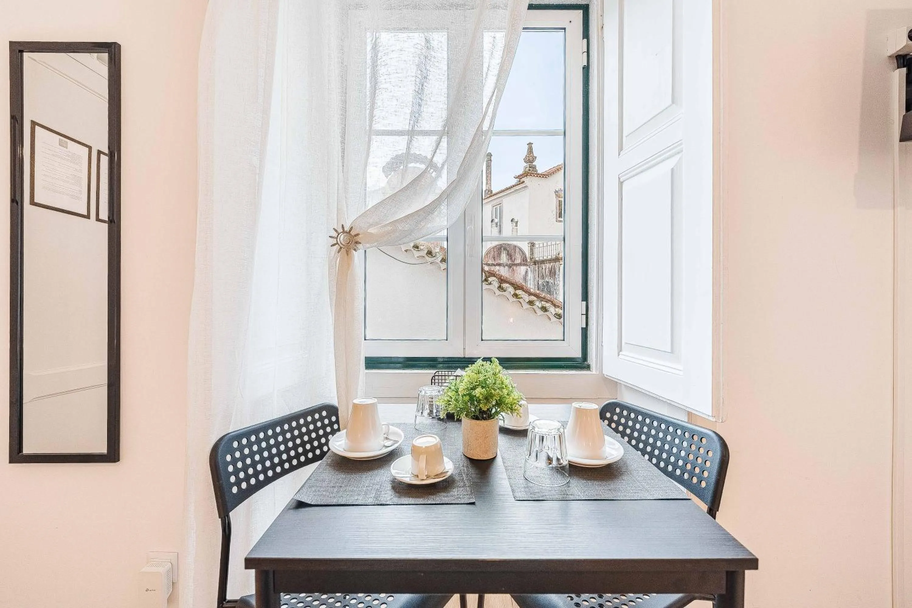 Dining area in Casas da Biquinha