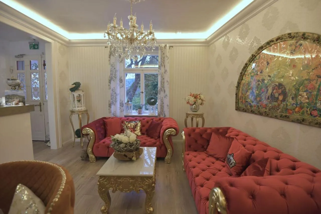 Lobby or reception in Boutiquehotel Villa Rosenhof