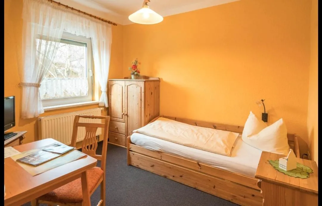 Bed in Landhotel Weingut Schulze