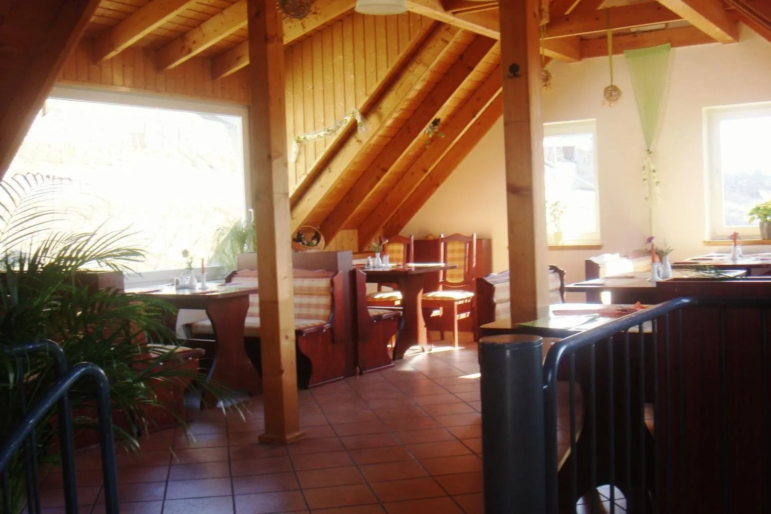 Restaurant/places to eat in Landhotel Weingut Schulze