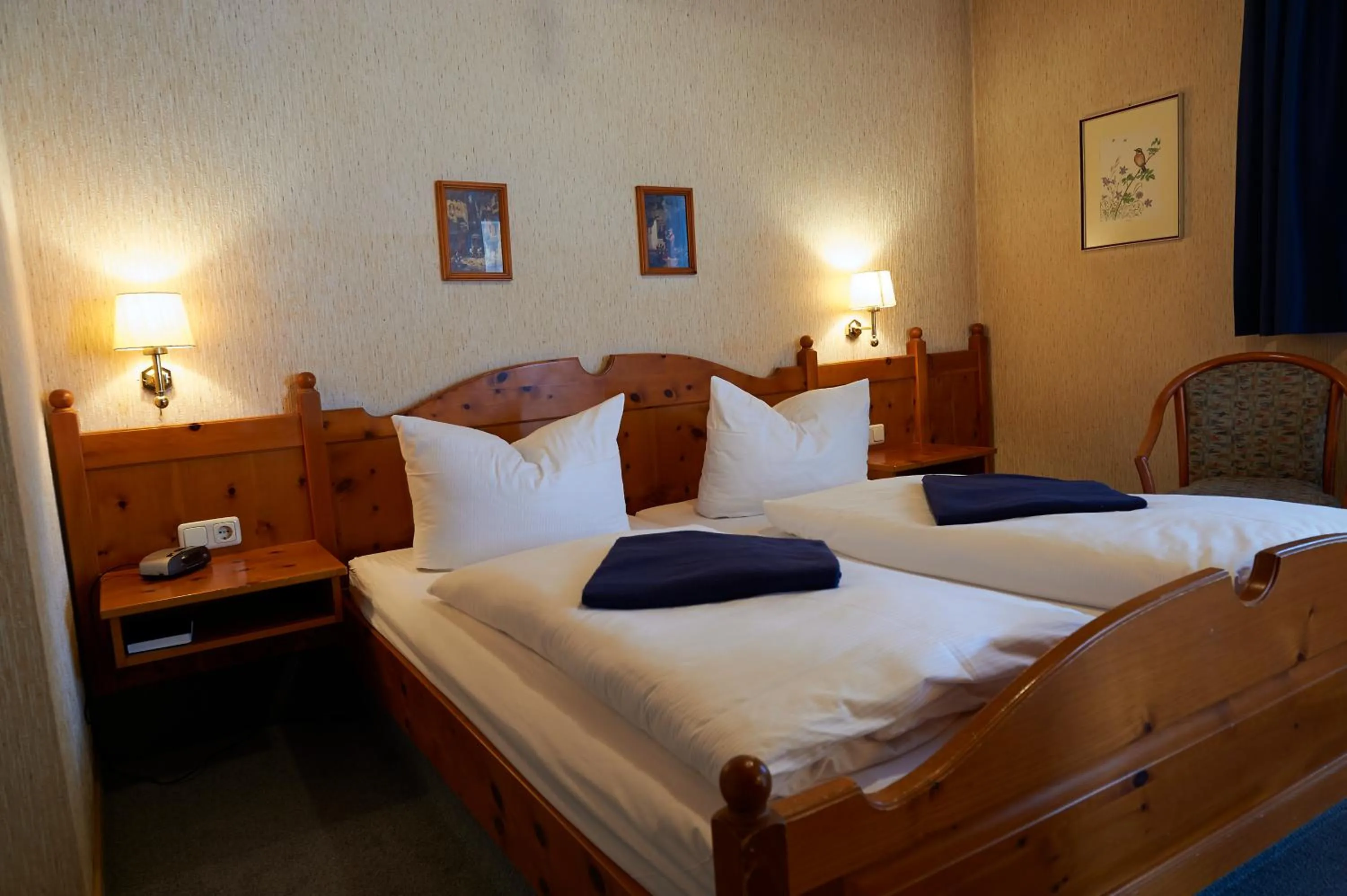 Bedroom, Bed in Hotel Walfisch