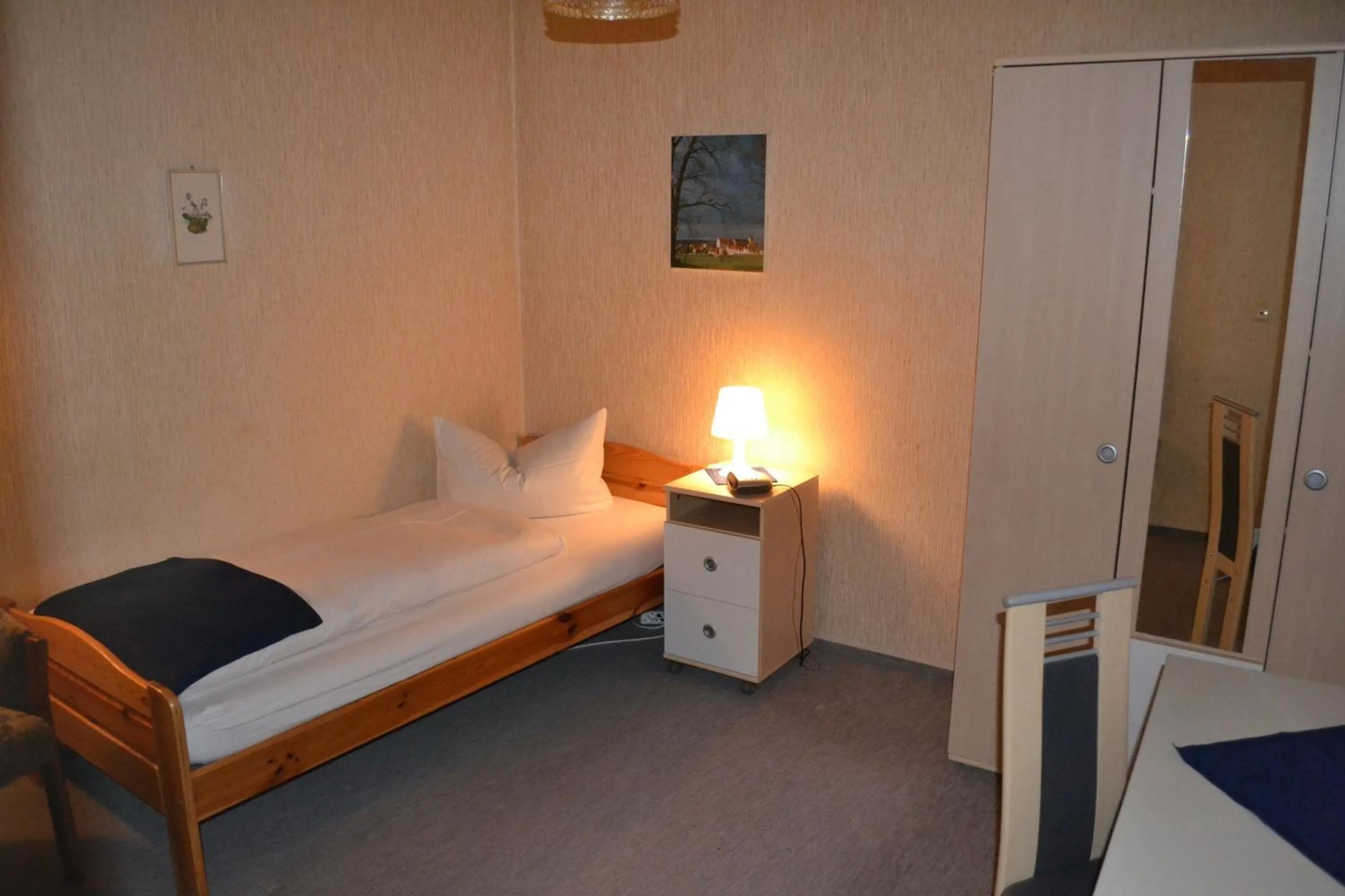 Bedroom, Bed in Hotel Walfisch