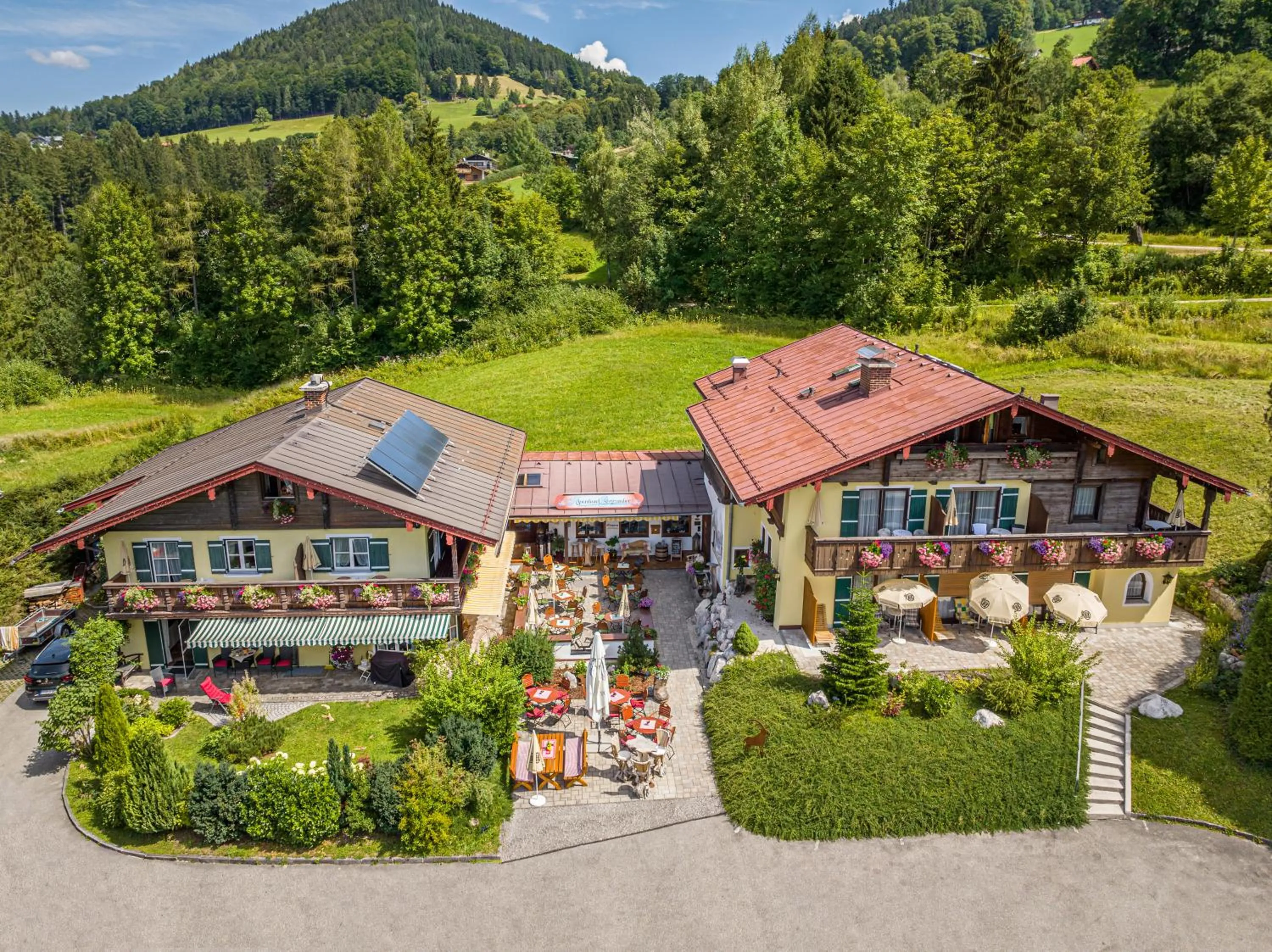 Property building in Alpenhotel Bergzauber